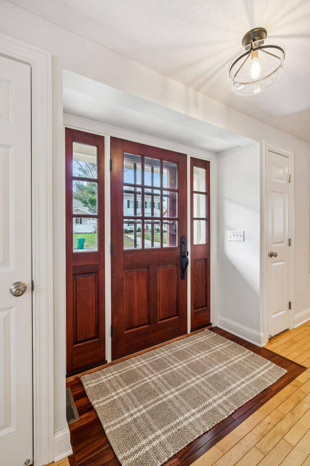 4521 Rutledge AVE, Edina, MN 55436