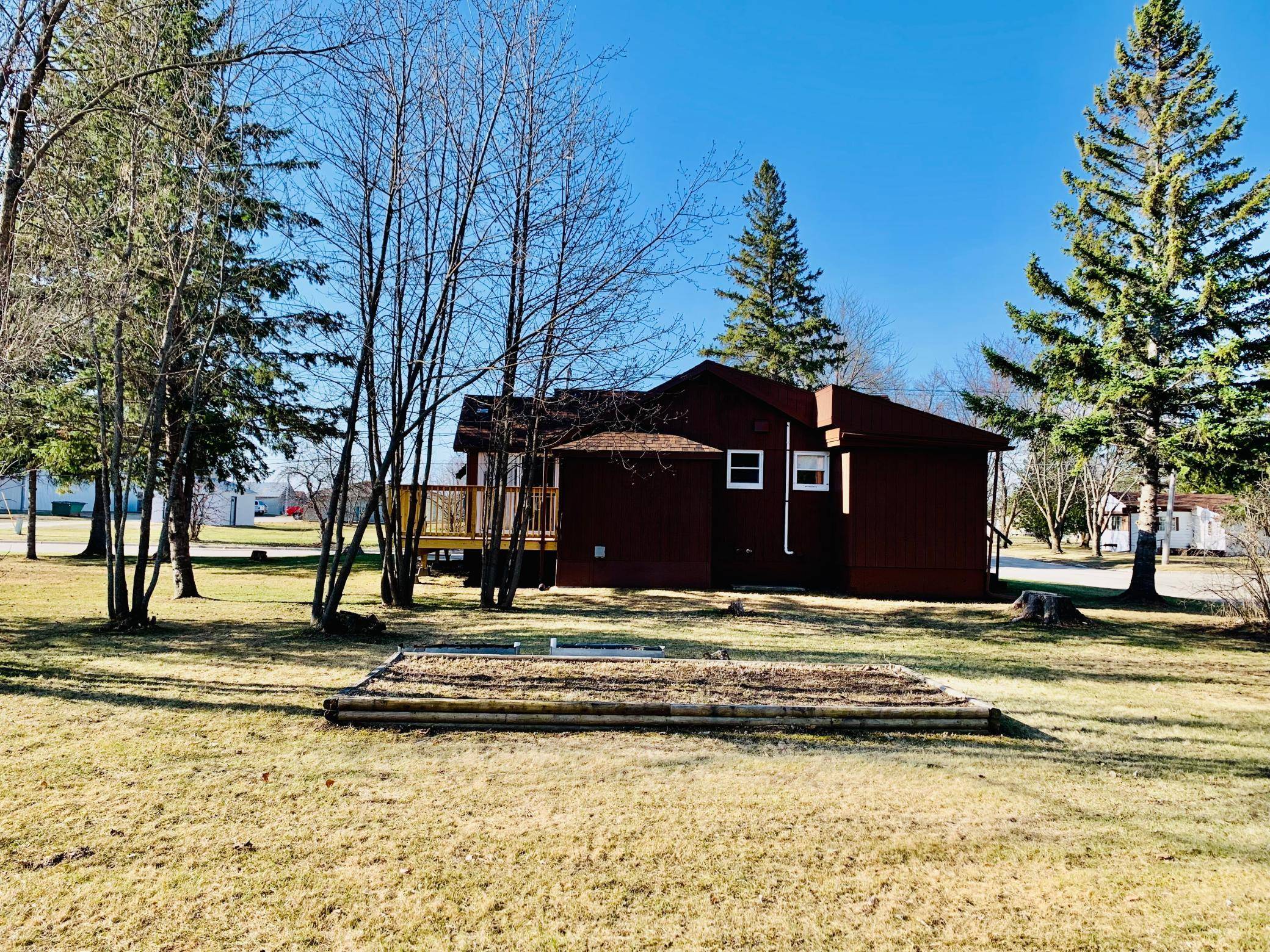 120 7th AVE SE, Baudette, MN 56623