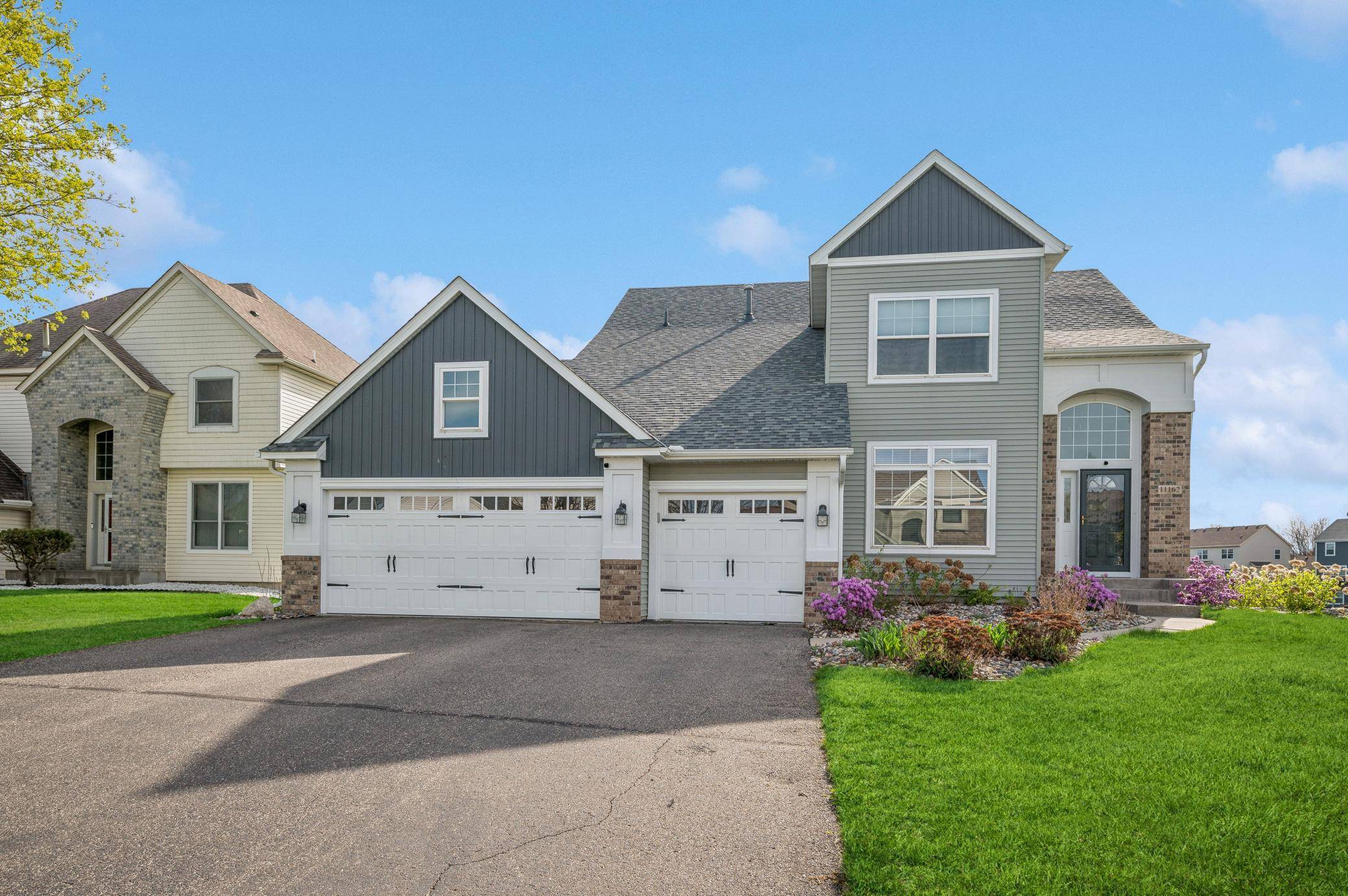 11162 Nassau CIR NE, Blaine, MN 55449