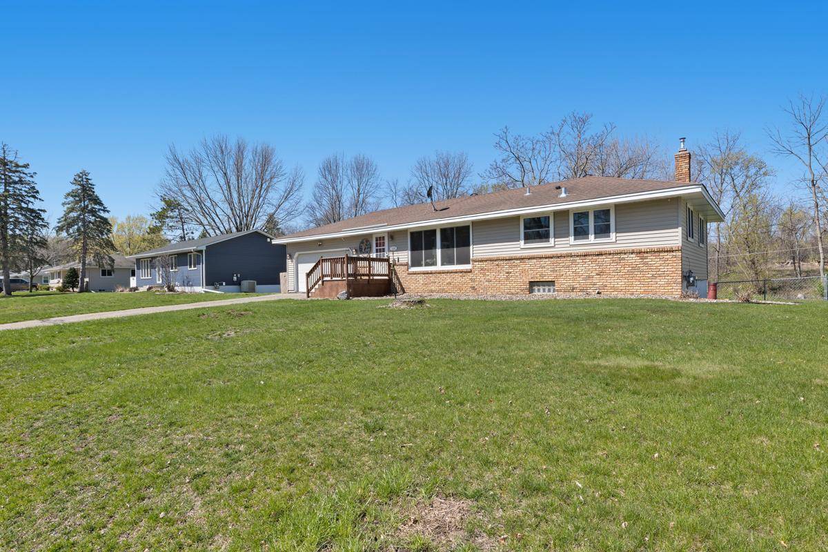 13816 Thomas AVE S, Burnsville, MN 55337