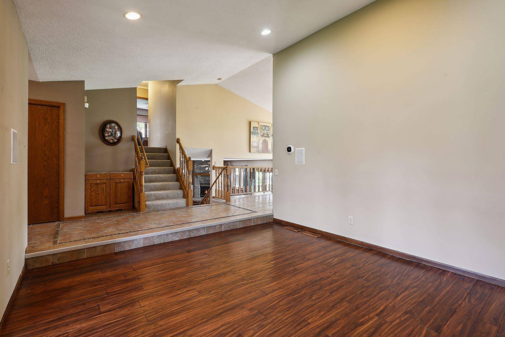 13624 Bryant PL S, Burnsville, MN 55337