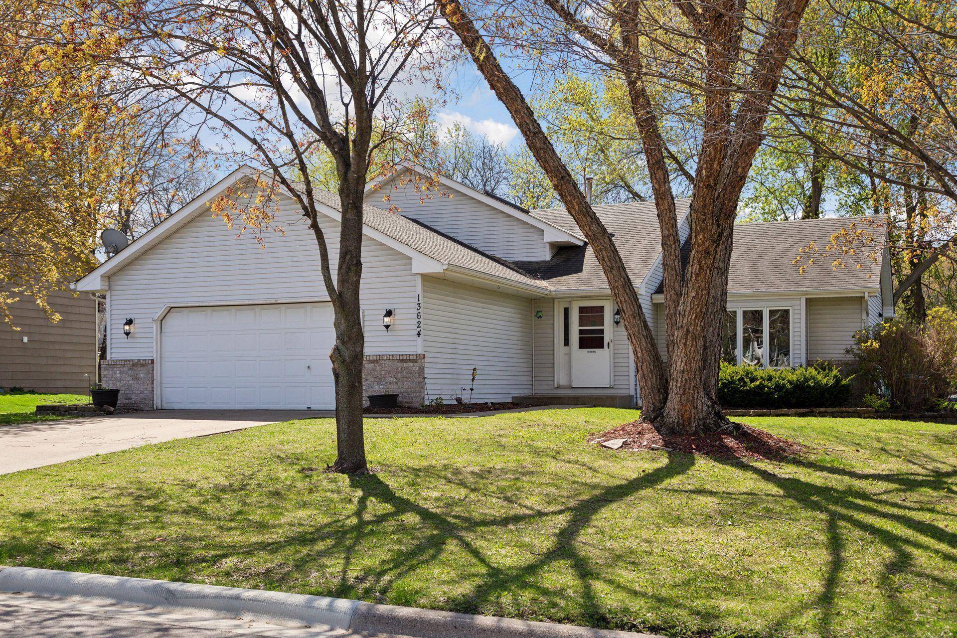 13624 Bryant PL S, Burnsville, MN 55337