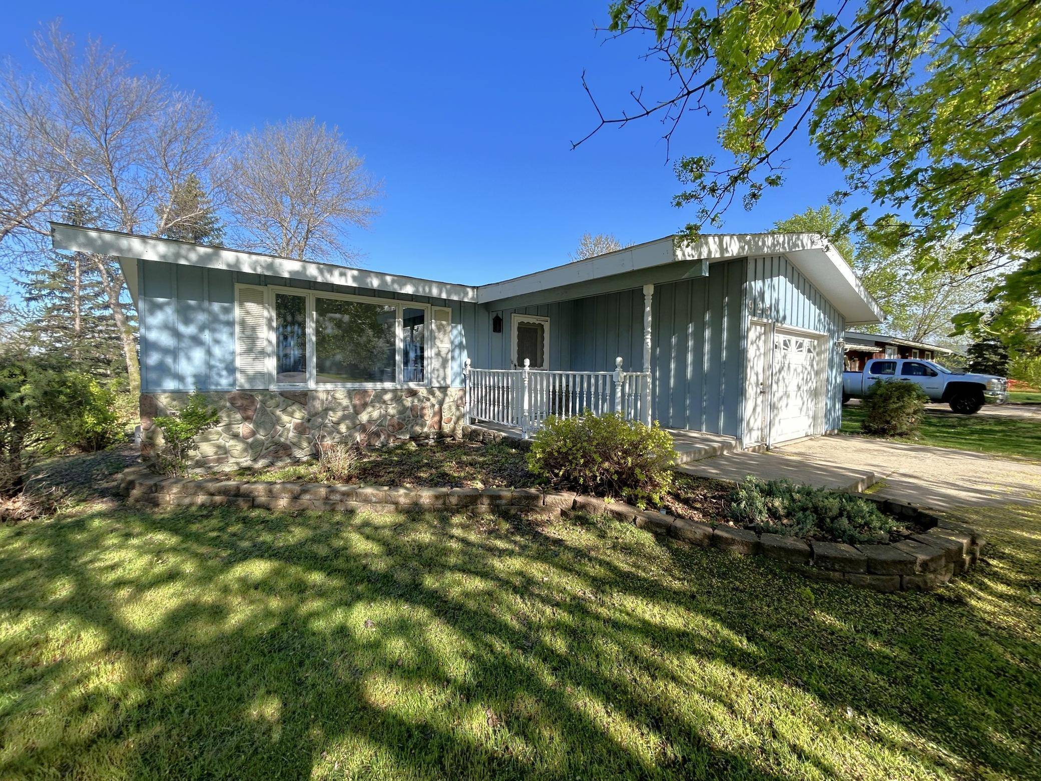 925 Ash ST, Appleton, MN 56208