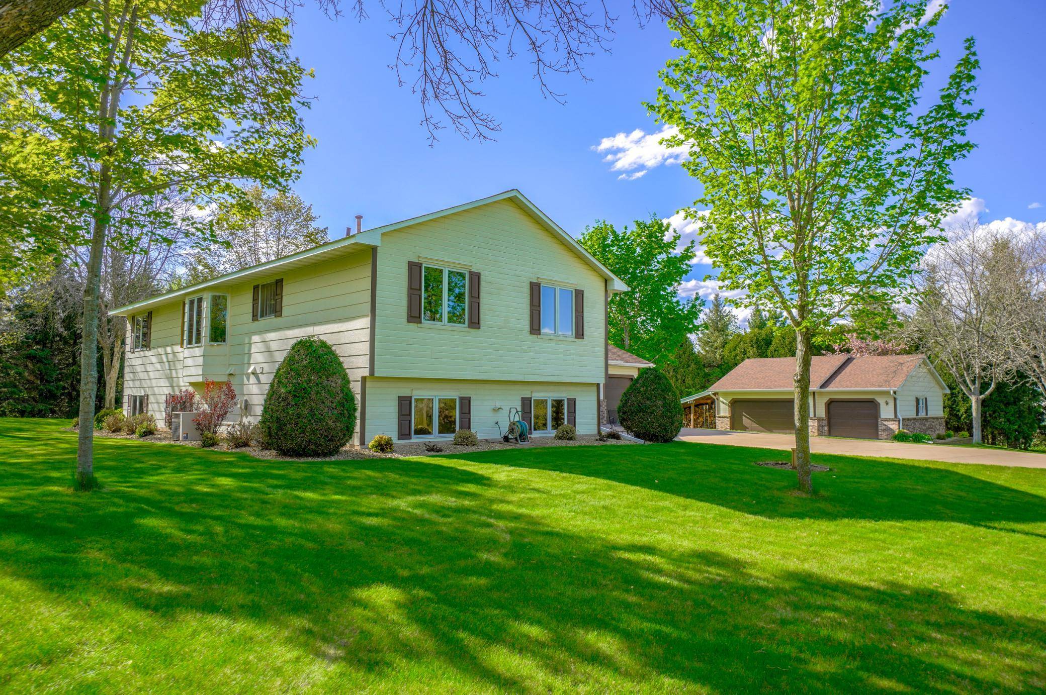 12320 8th Street CT, Afton, MN 55001