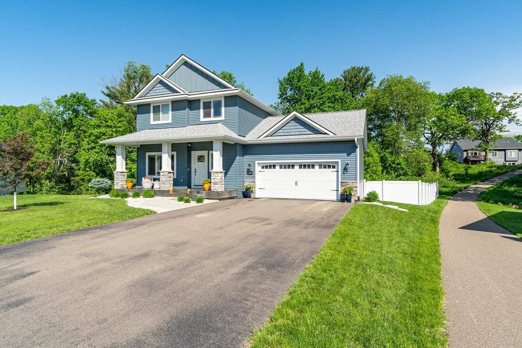 1585 Pinehurst CT, Altoona, WI 54720