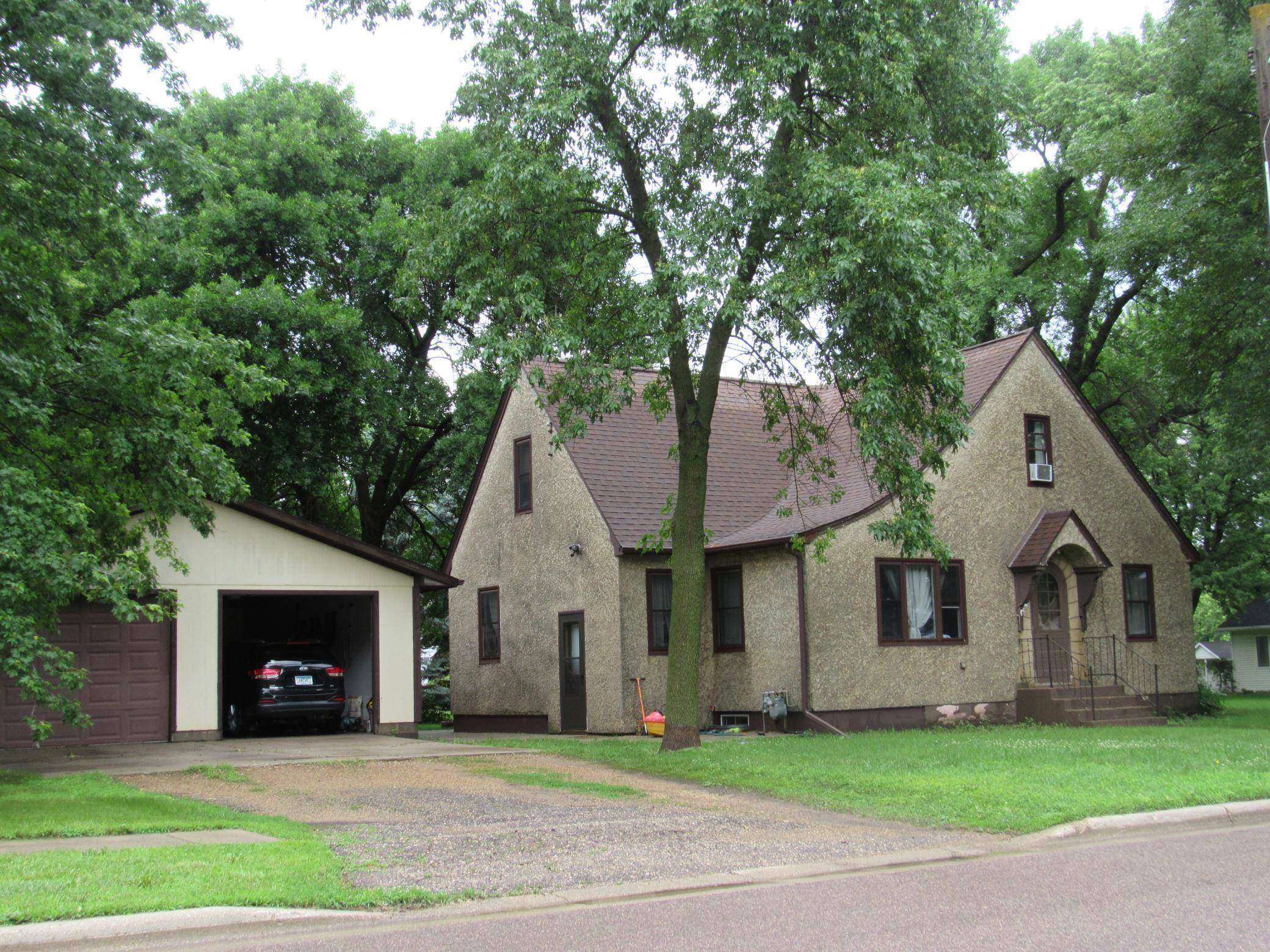 690 2nd AVE, Brewster, MN 56119