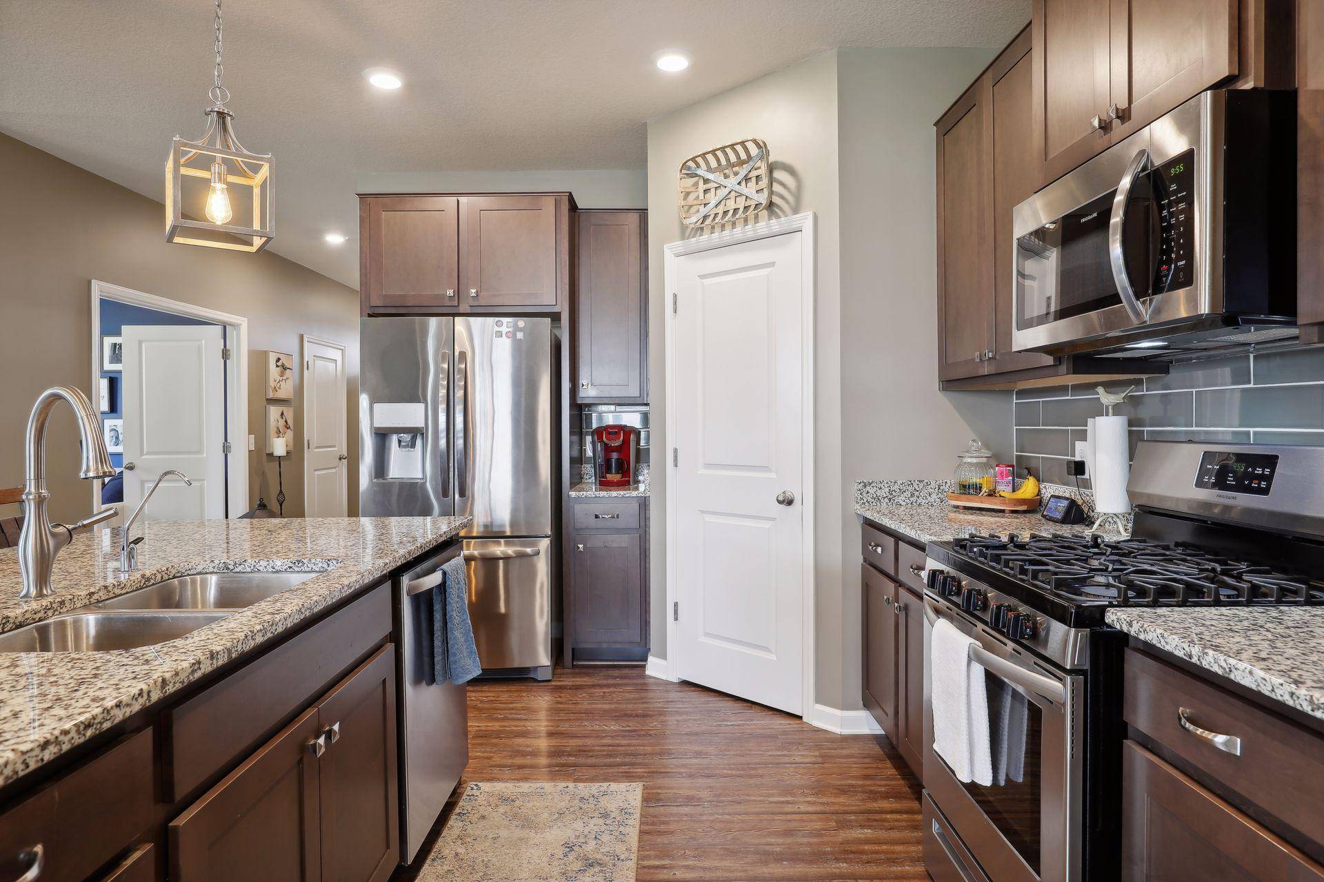 1900 Meridian Curve, Carver, MN 55315