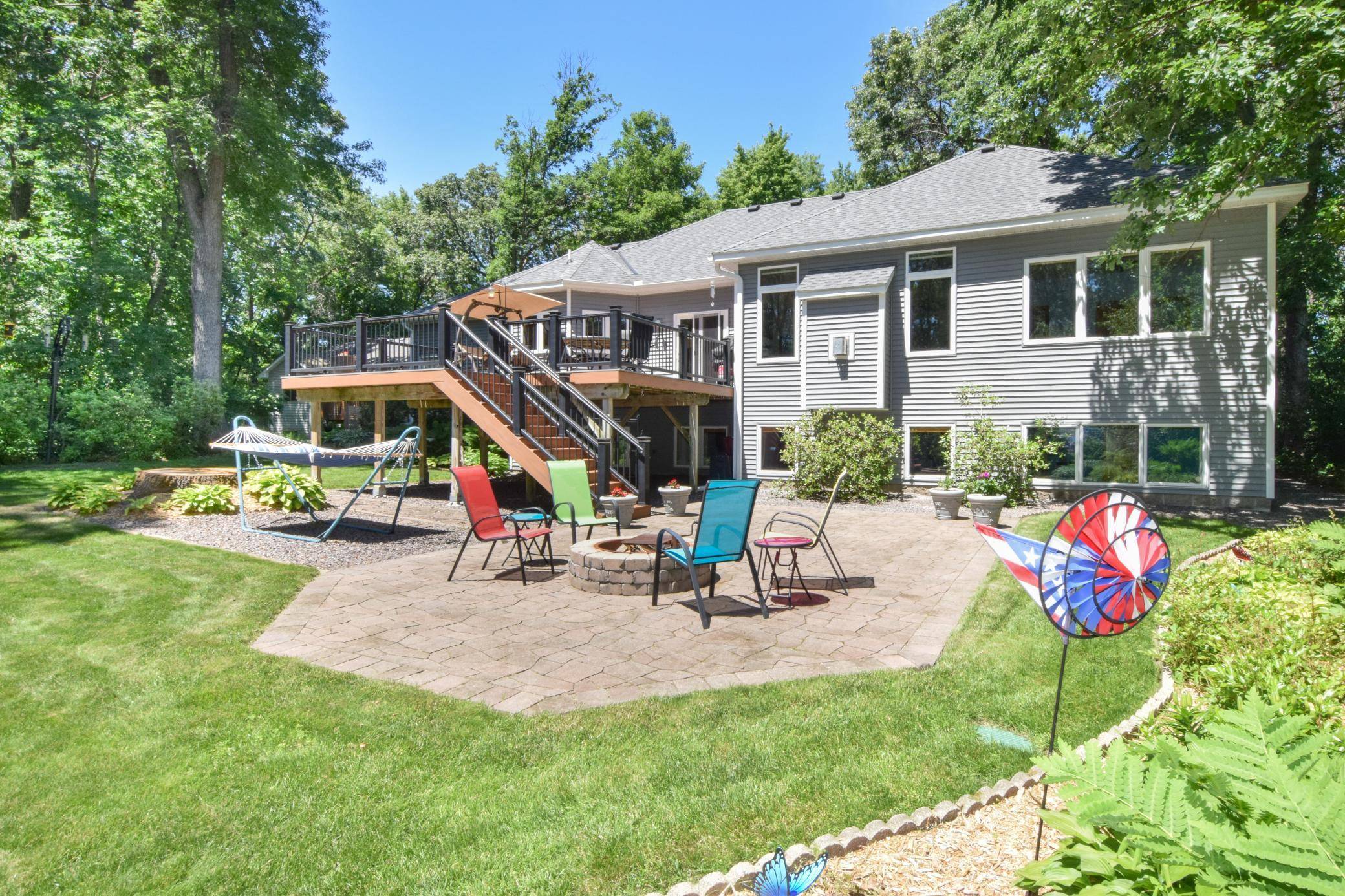 1514 Cloud DR NE, Blaine, MN 55449