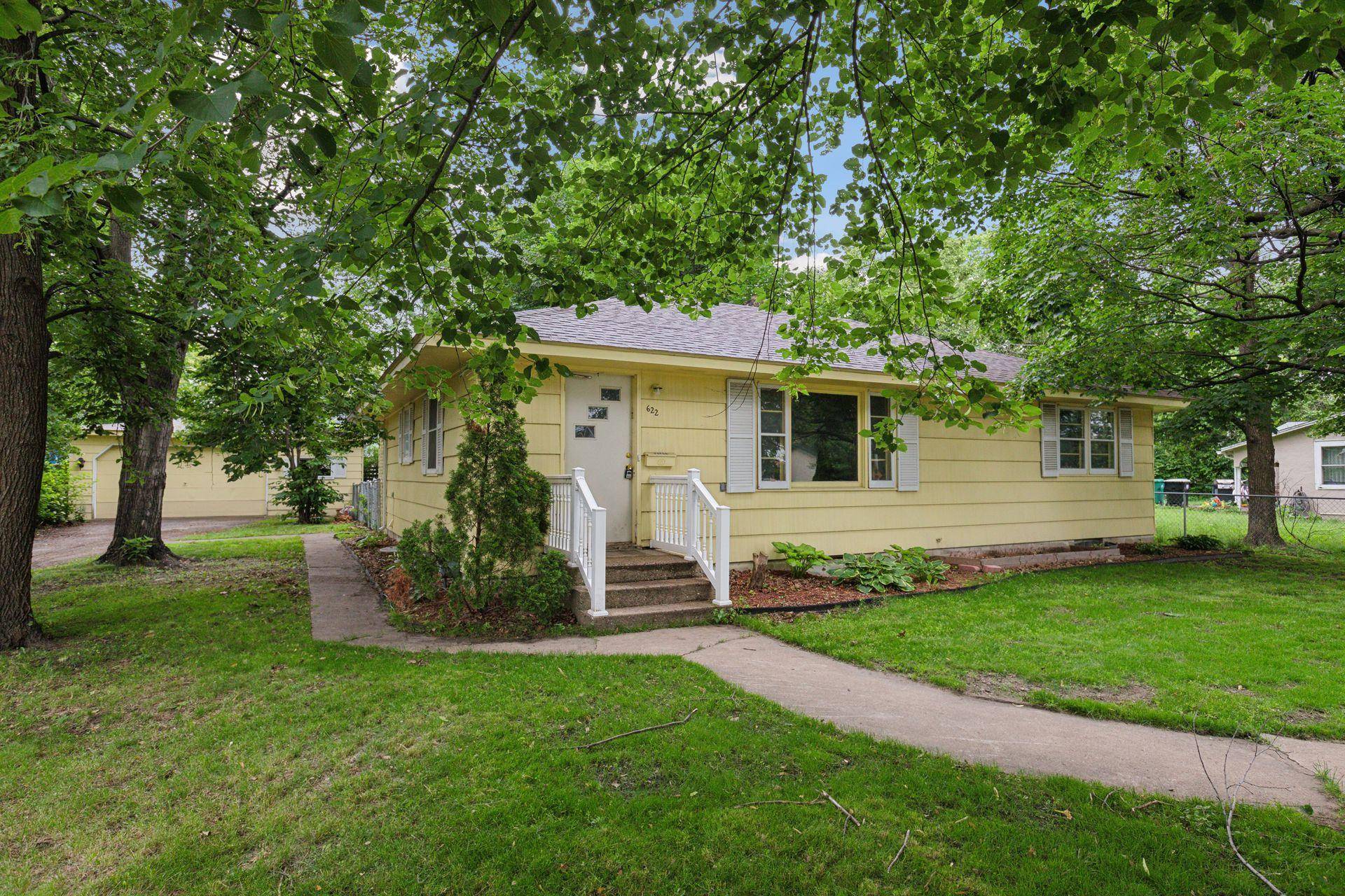 622 Jackson ST, Anoka, MN 55303