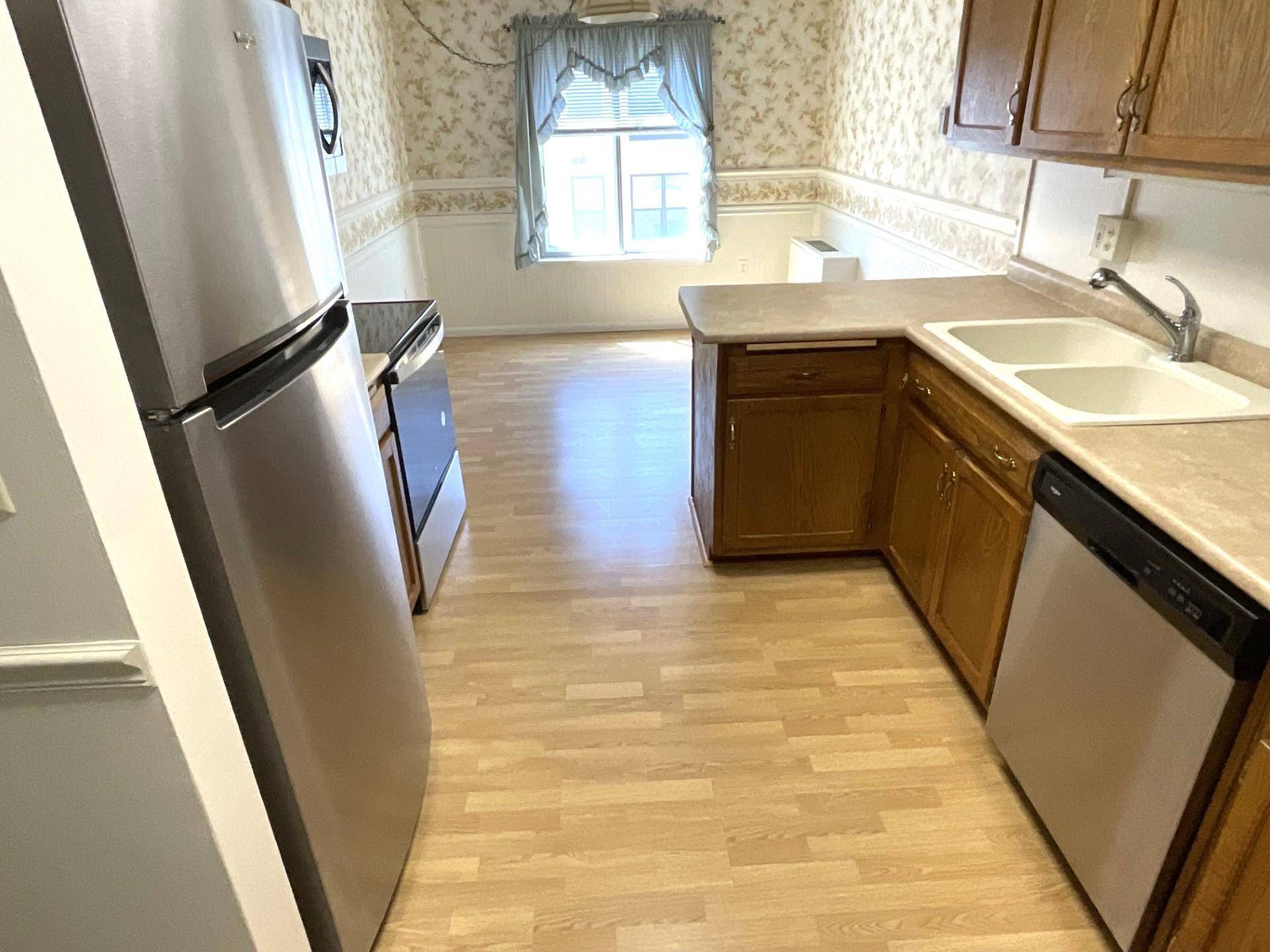 800 1st DR NW #302, Austin, MN 55912