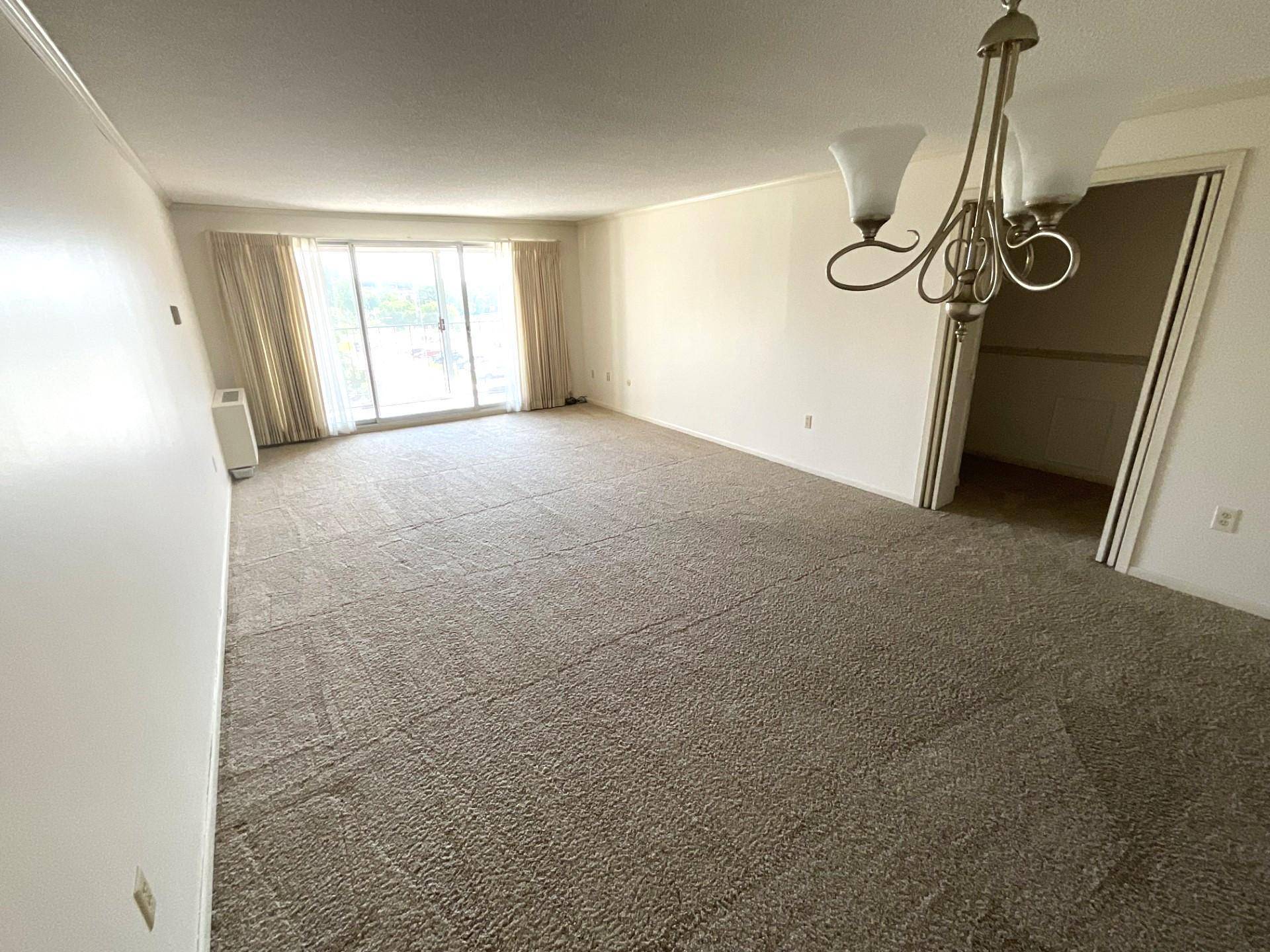 800 1st DR NW #302, Austin, MN 55912