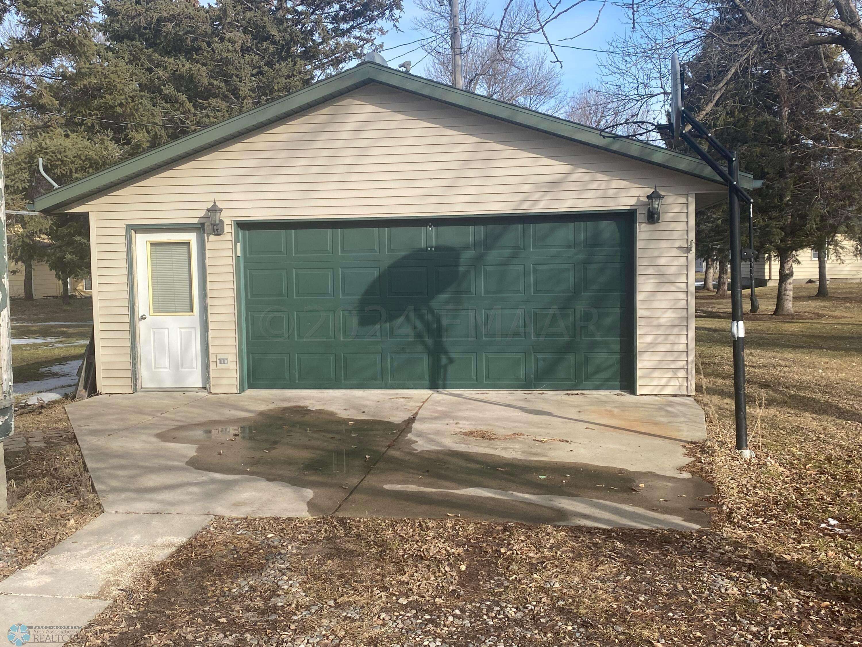 105 S 4TH ST W, Ada, MN 56510