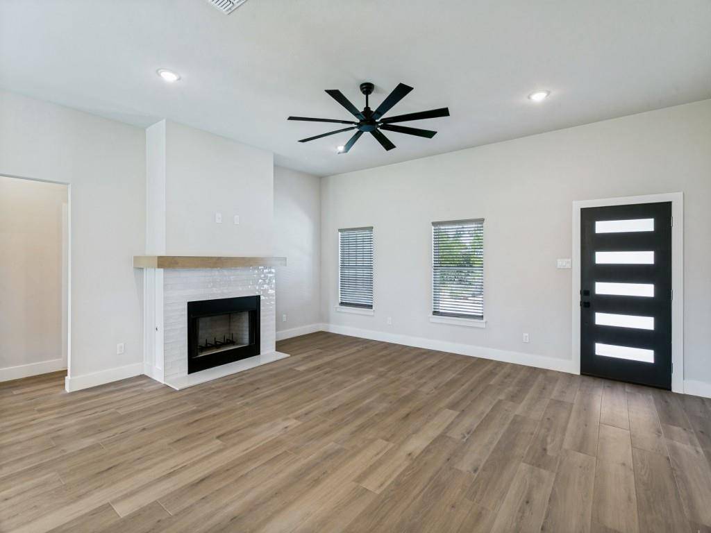 610 N Mill, Weatherford, TX 76086