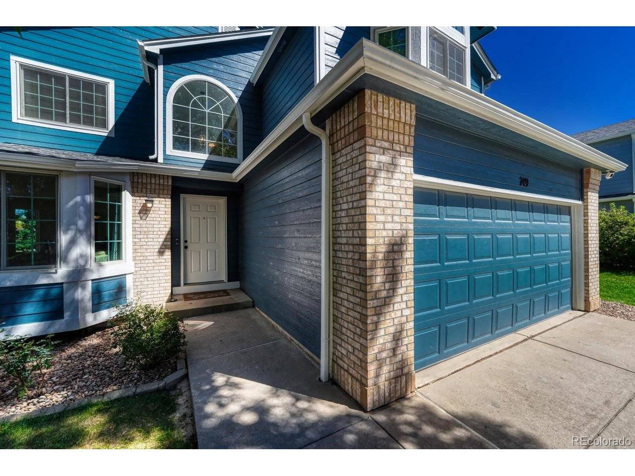749 Redwood, Highlands Ranch, CO 80126