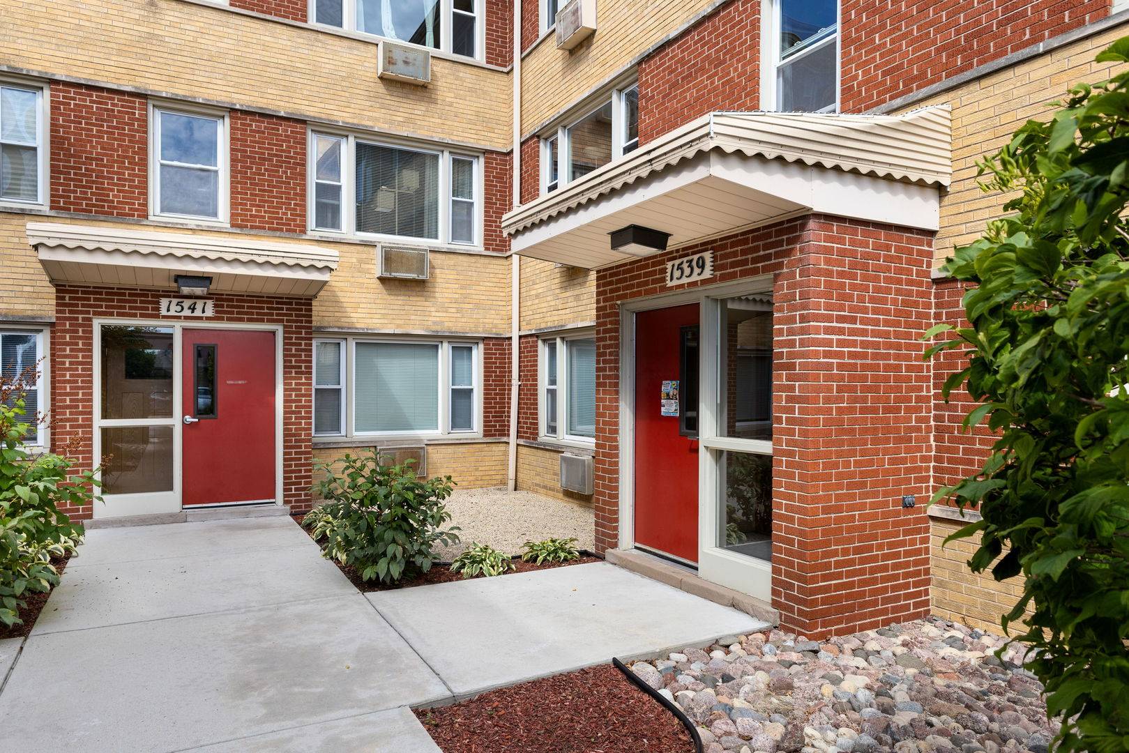 1539 Harlem AVE #2W, Forest Park, IL 60130