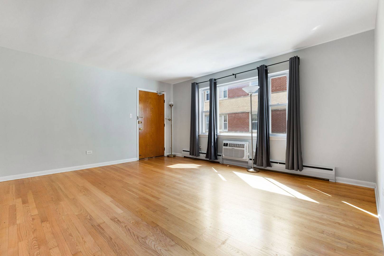 1539 Harlem AVE #2W, Forest Park, IL 60130