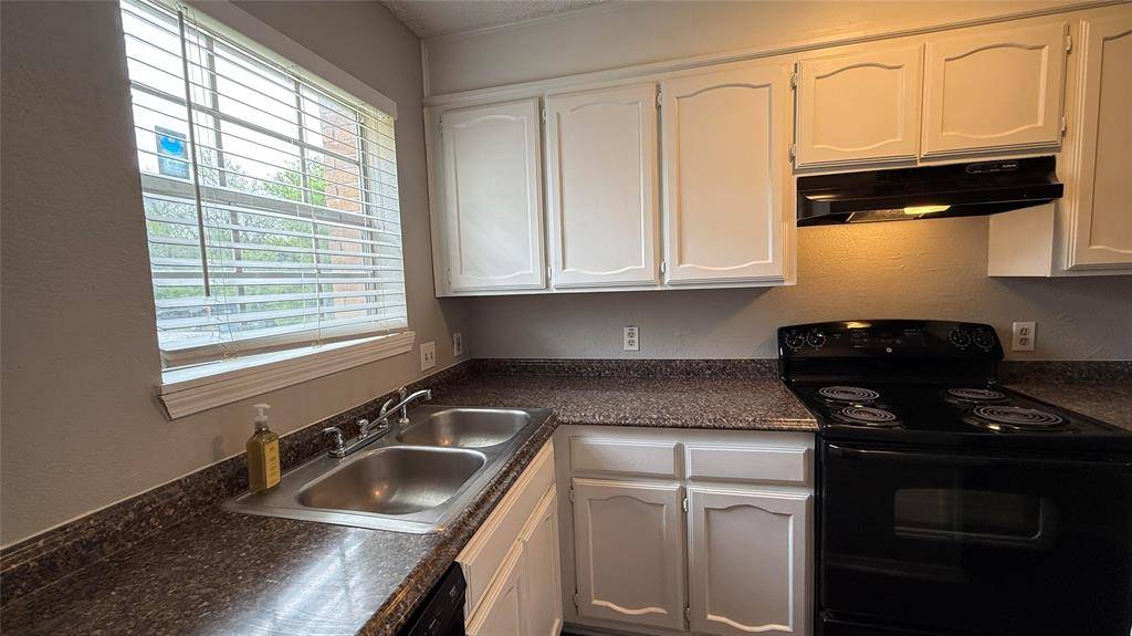 7808 Ashe Court #D, Fort Worth, TX 76112