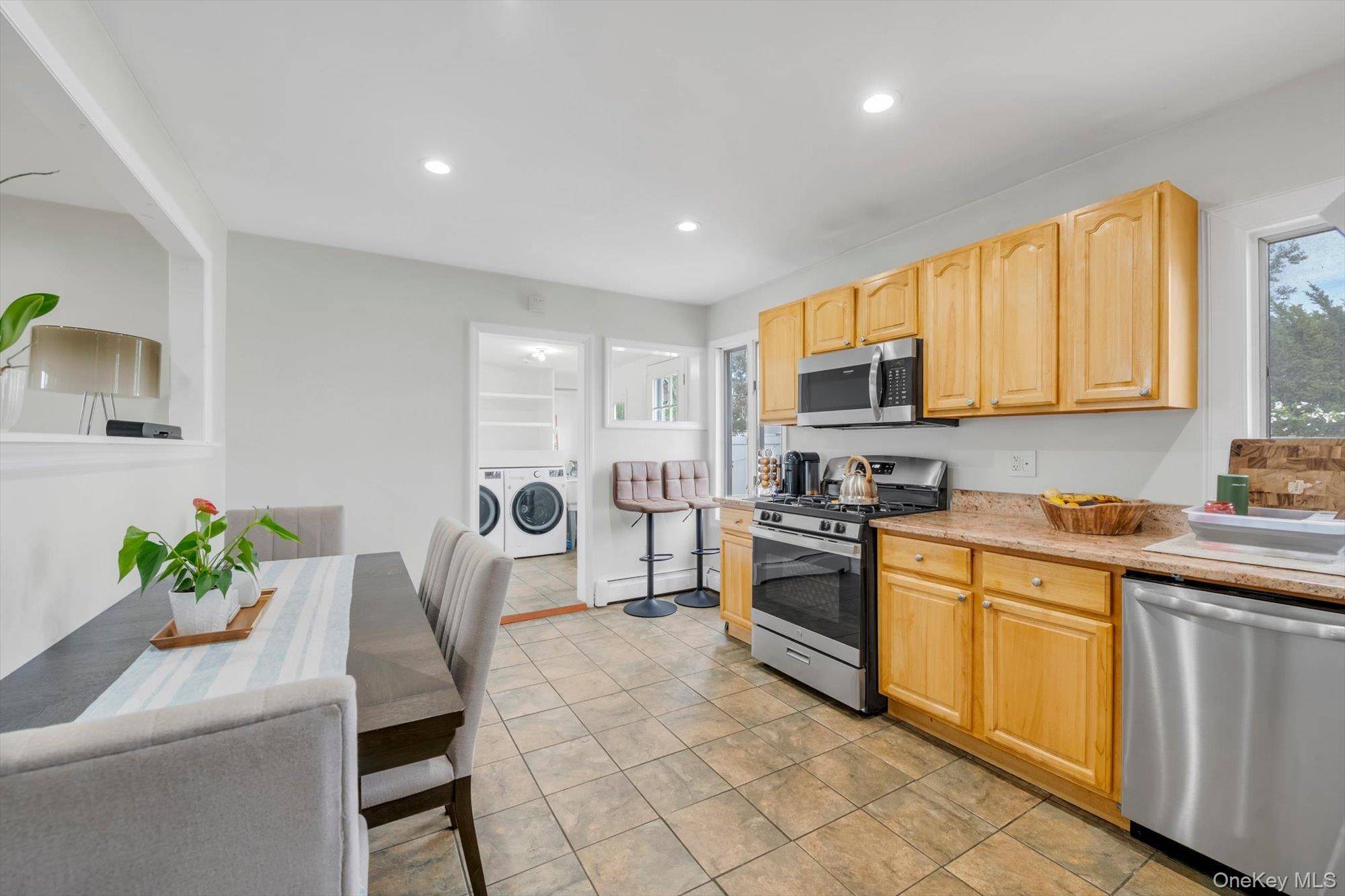 1055 Jefferson ST, Baldwin, NY 11510