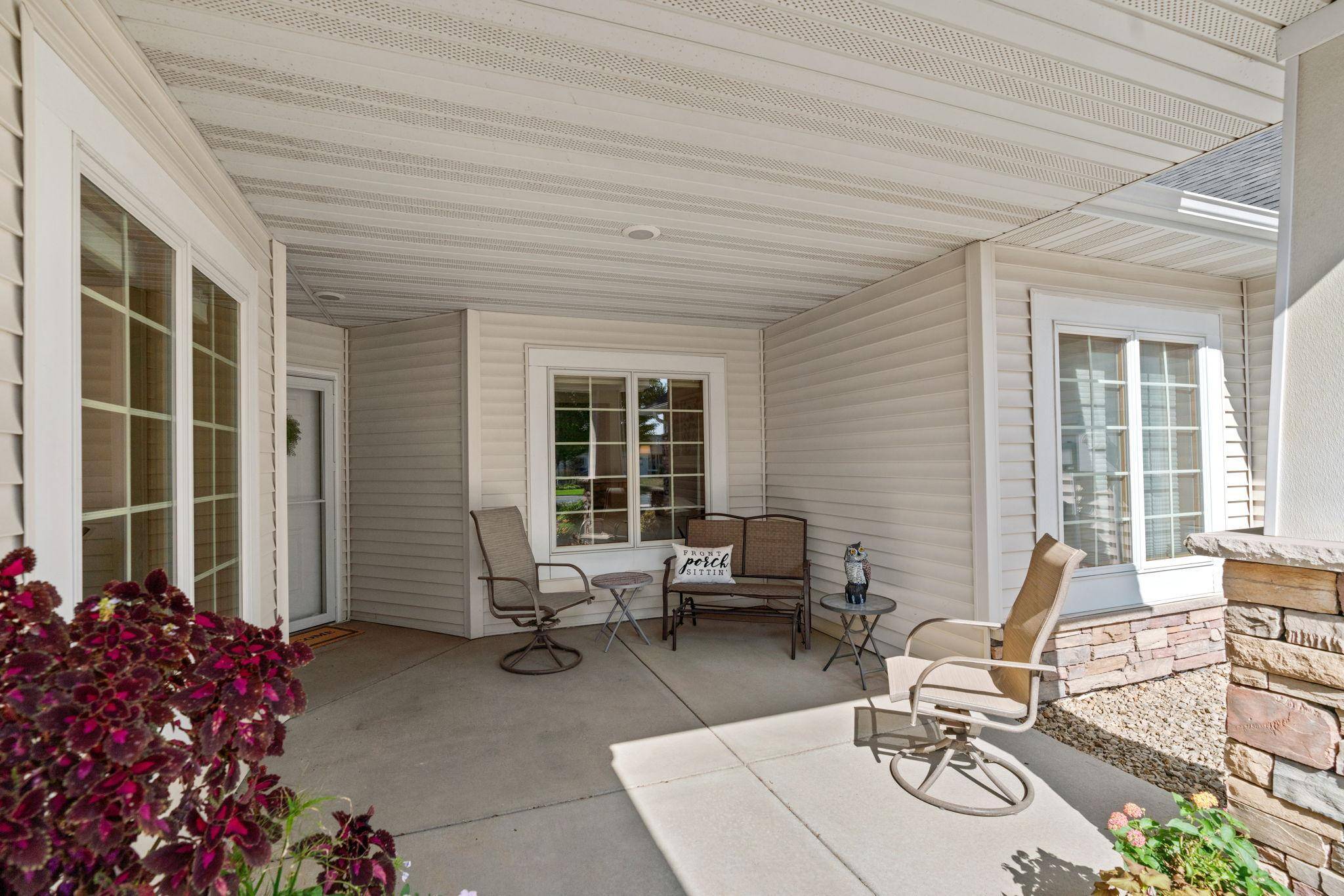 1050 Woodland DR, Hastings, MN 55033