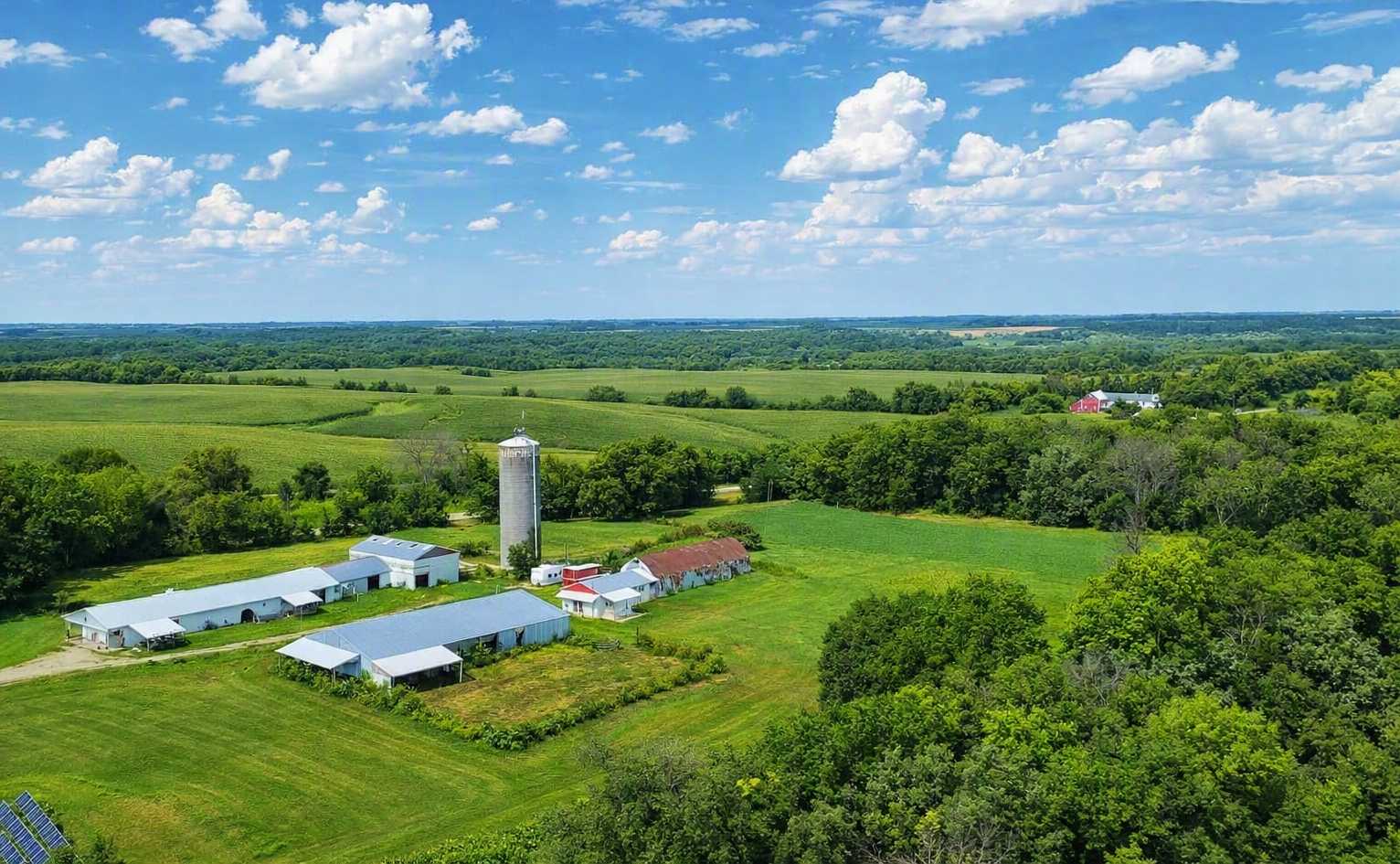55616 State Highway 57, West Concord, MN 55985