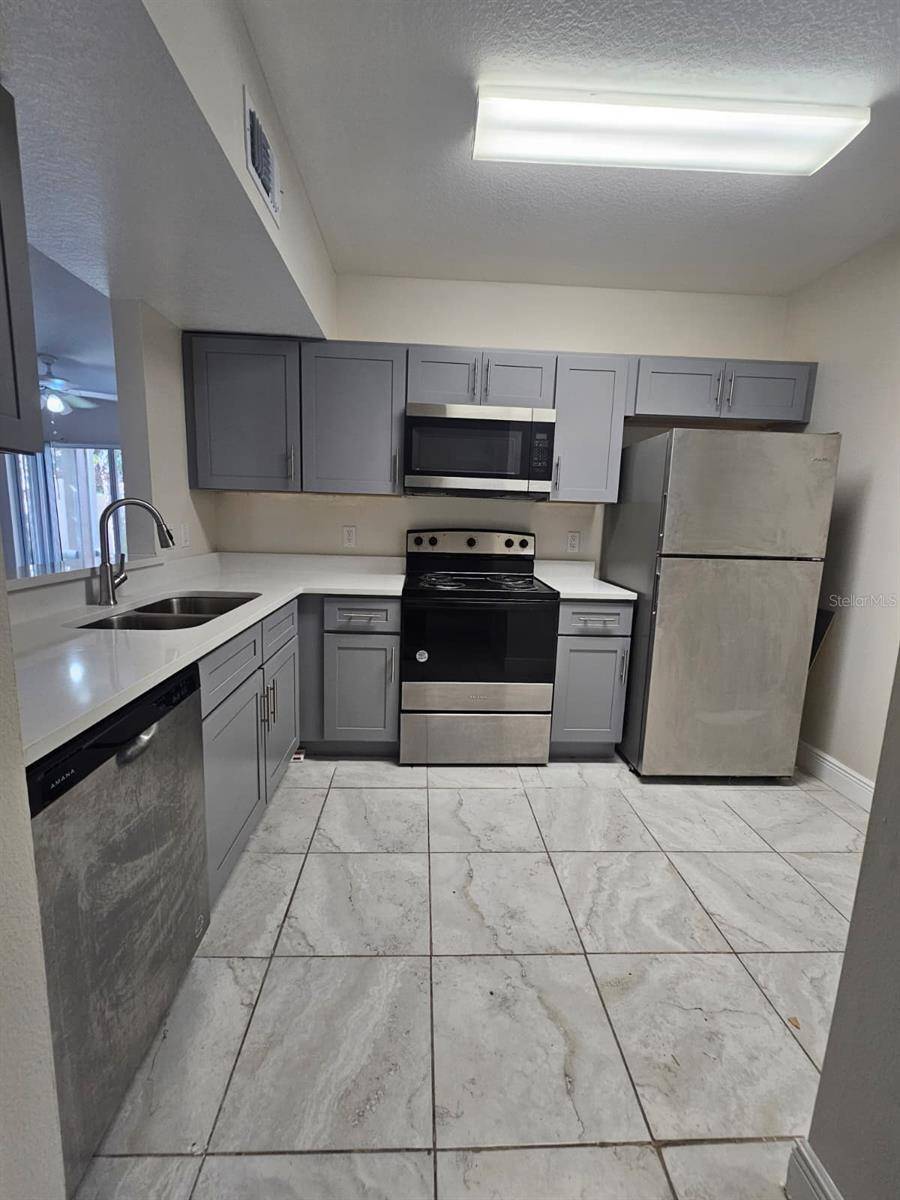 13232 GALICIA #101, Orlando, FL 32824