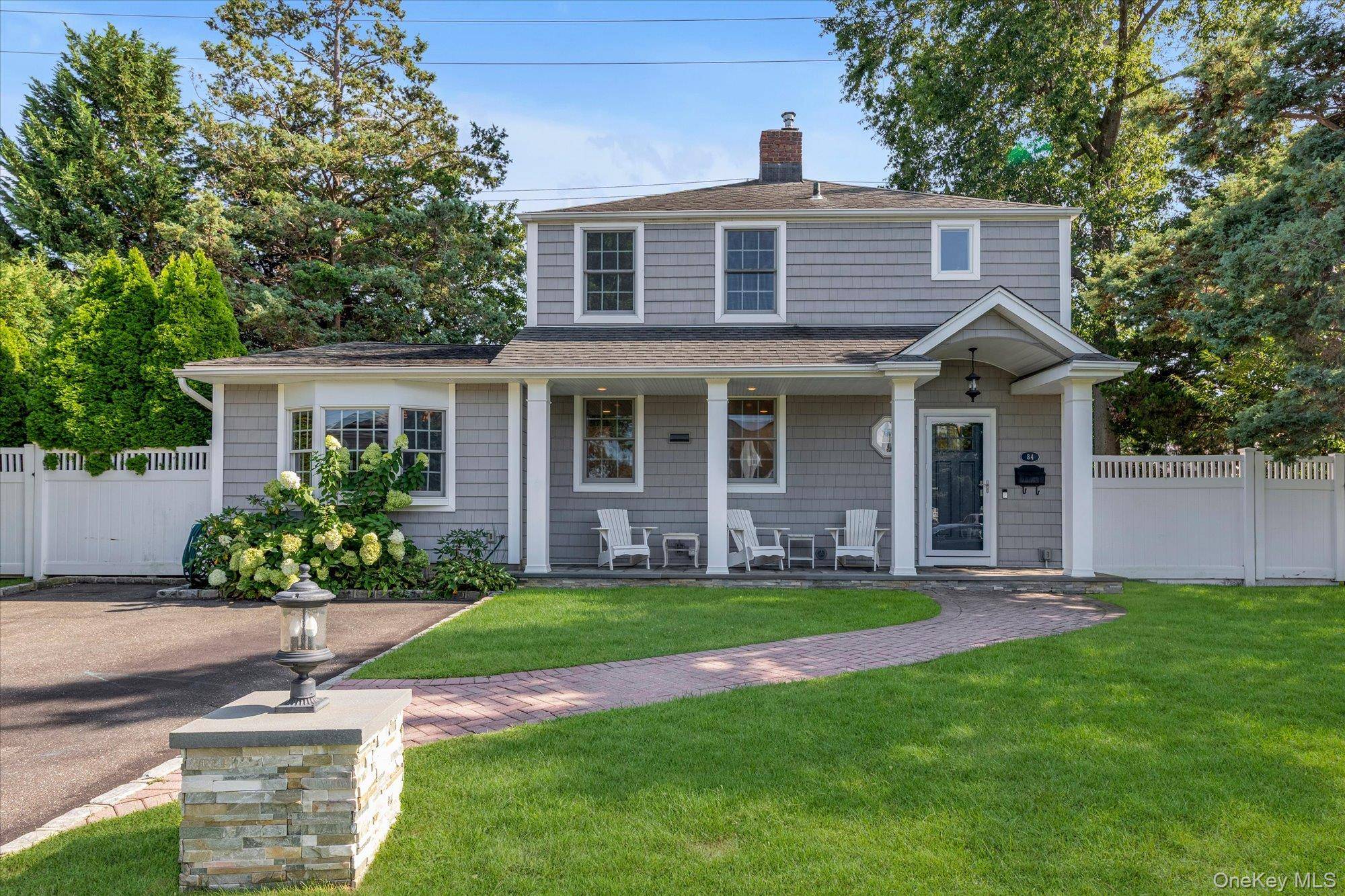 Address not disclosed, Westbury, NY 11590