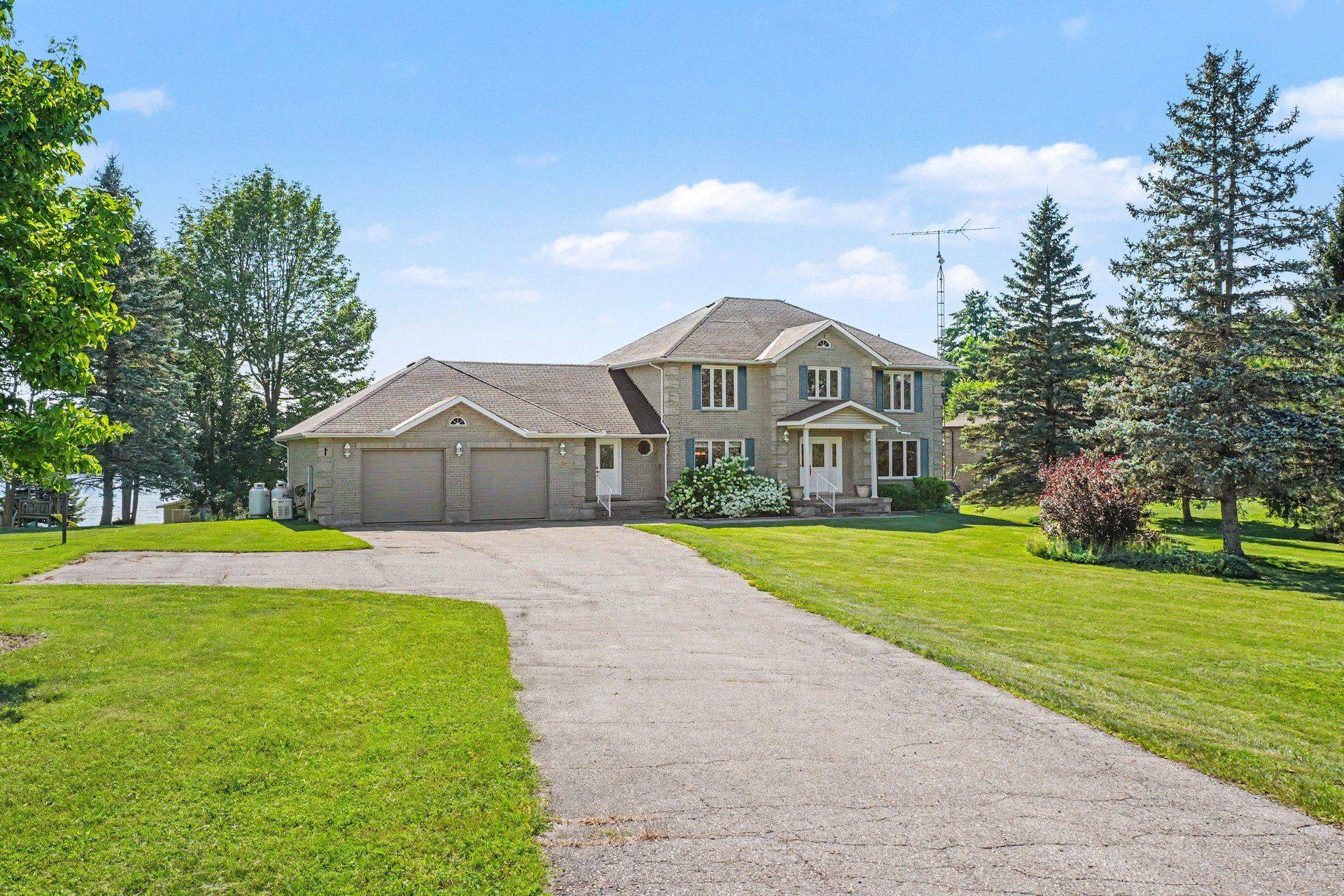 30 R14 RD, Rideau Lakes, ON K0G 1L0