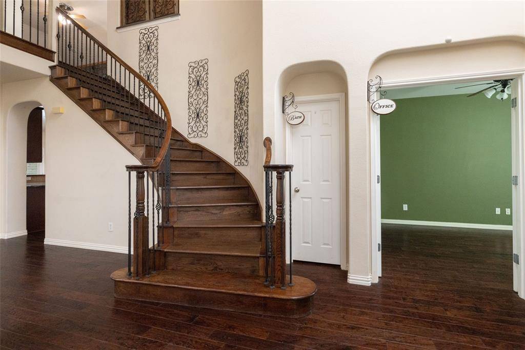 1324 Elise, Cedar Hill, TX 75104