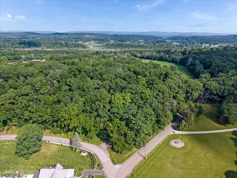 76 Monroe Rd, Lafayette Twp., NJ 07848