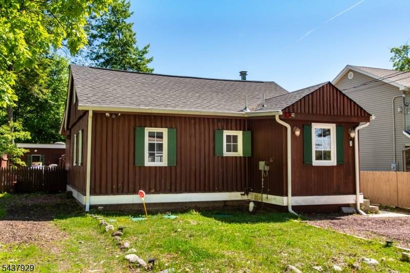 5 Sewell Rd, West Milford Twp., NJ 07421
