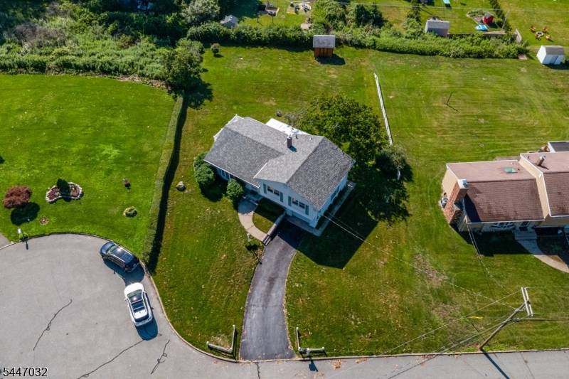 64 Sanford Dr, Randolph Twp., NJ 07869