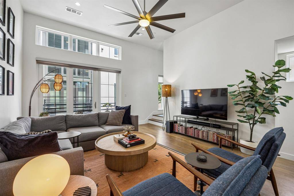 3200 Ross Avenue #37, Dallas, TX 75204