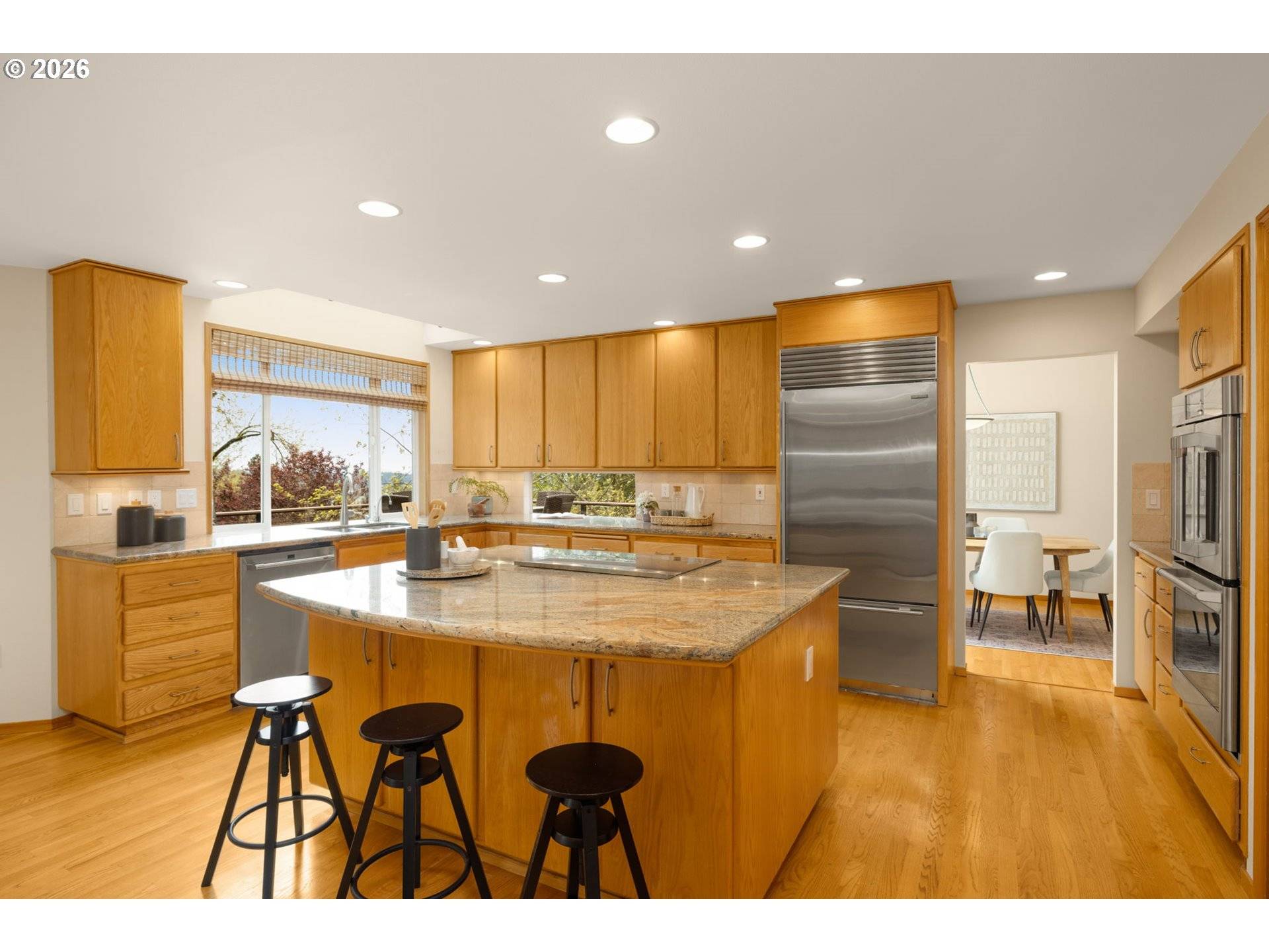 1727 SW WESTWOOD DR, Portland, OR 97239