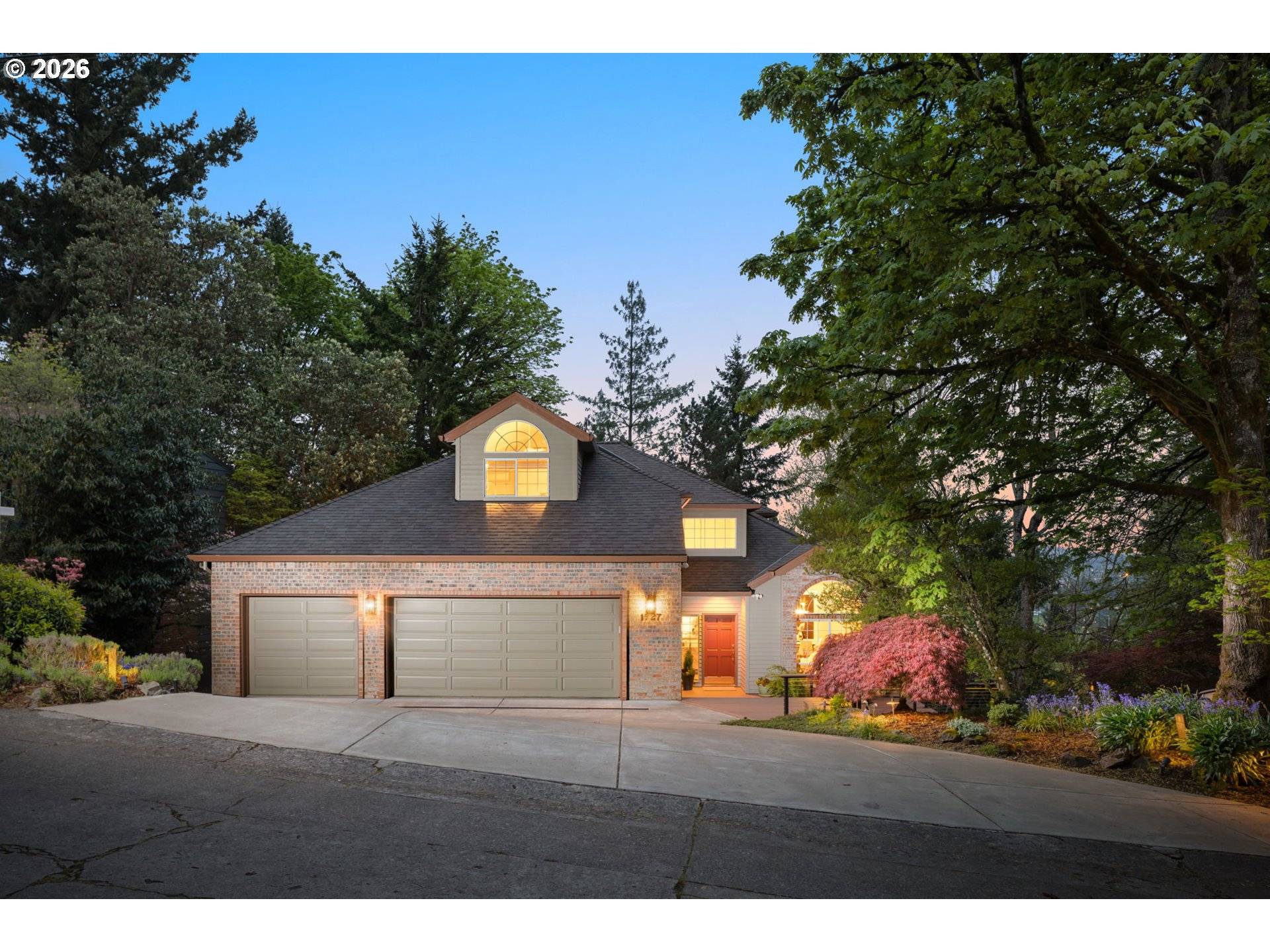 1727 SW WESTWOOD DR, Portland, OR 97239
