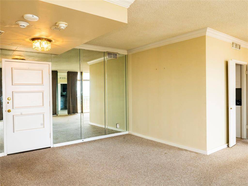 6211 W Northwest Highway #1501, Dallas, TX 75225