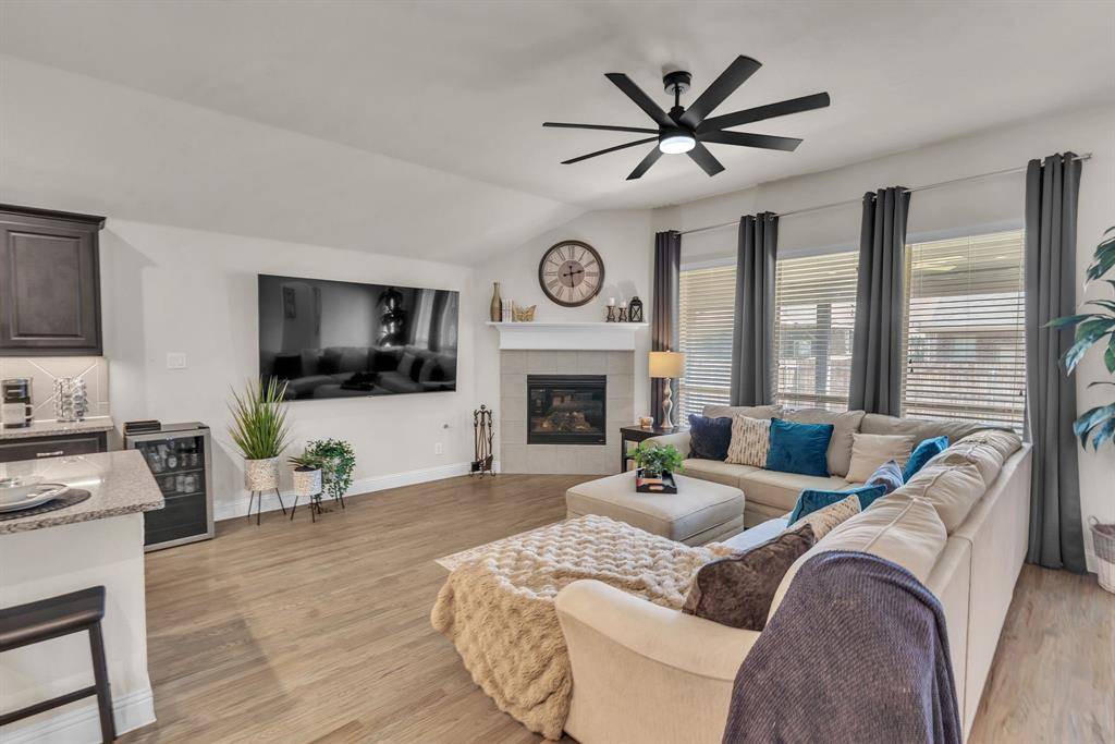 5605 SALT SPRINGS Drive, Fort Worth, TX 76179