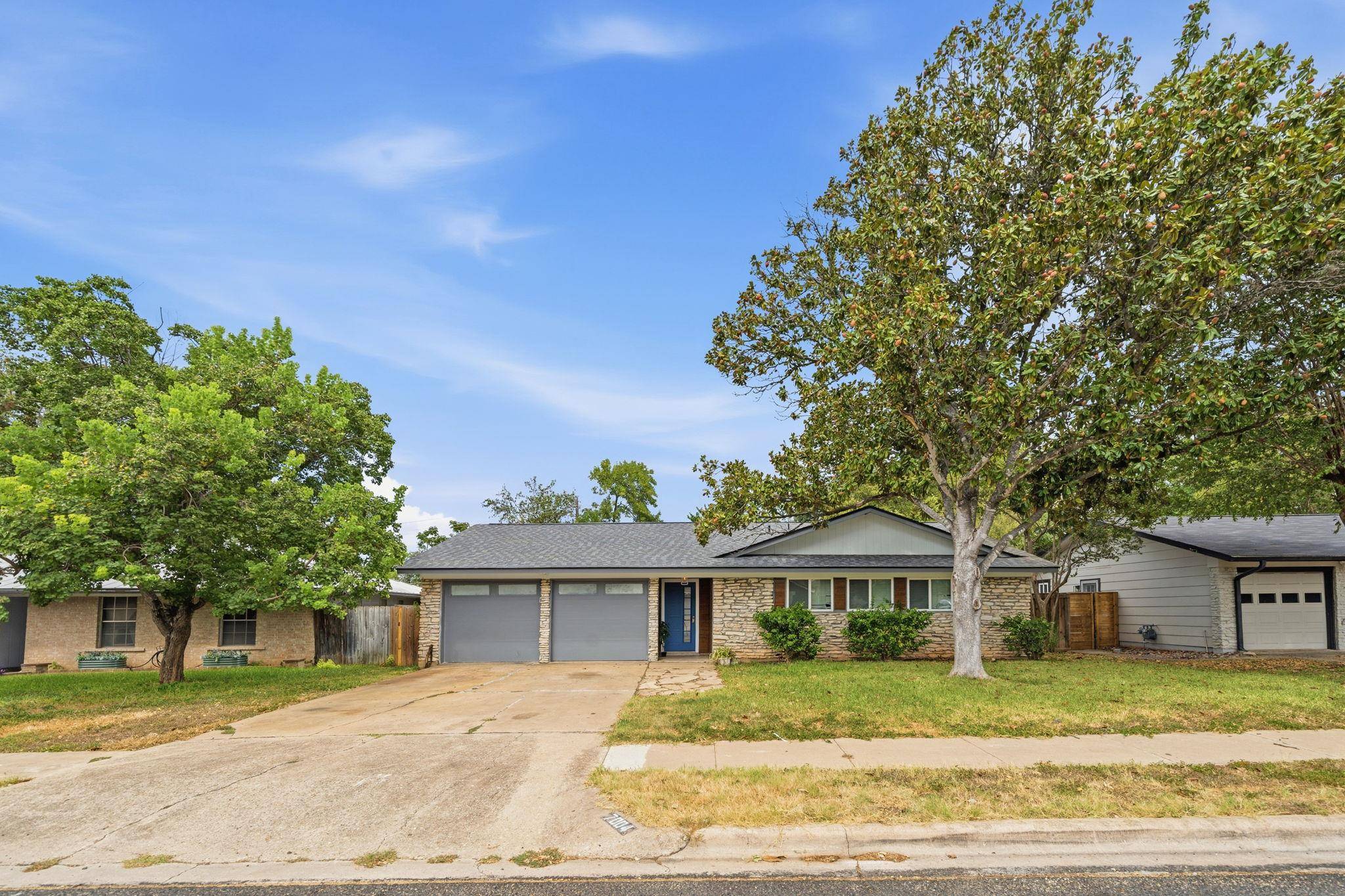 7004 Whispering Oaks DR, Austin, TX 78745