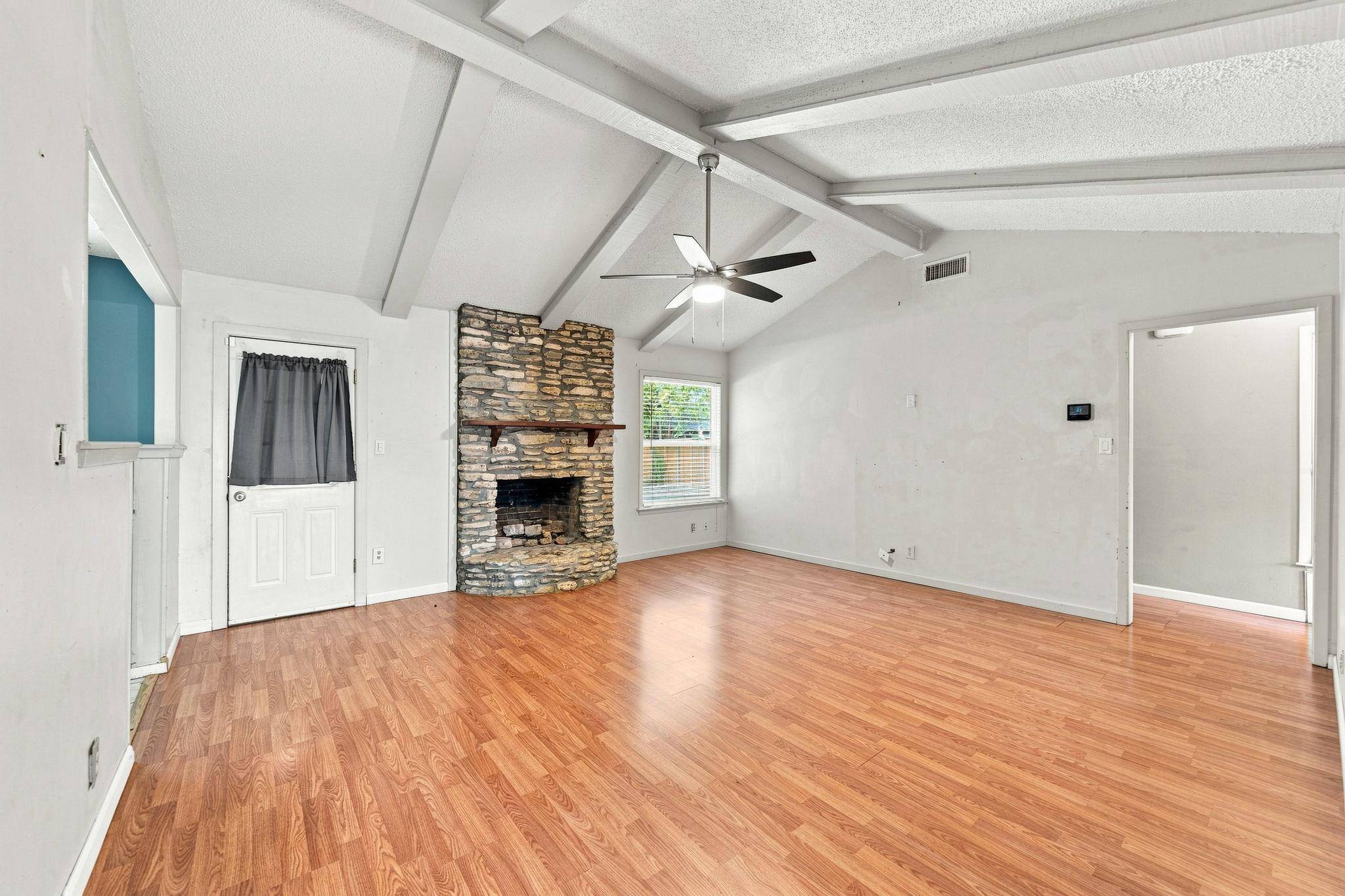 7004 Whispering Oaks DR, Austin, TX 78745