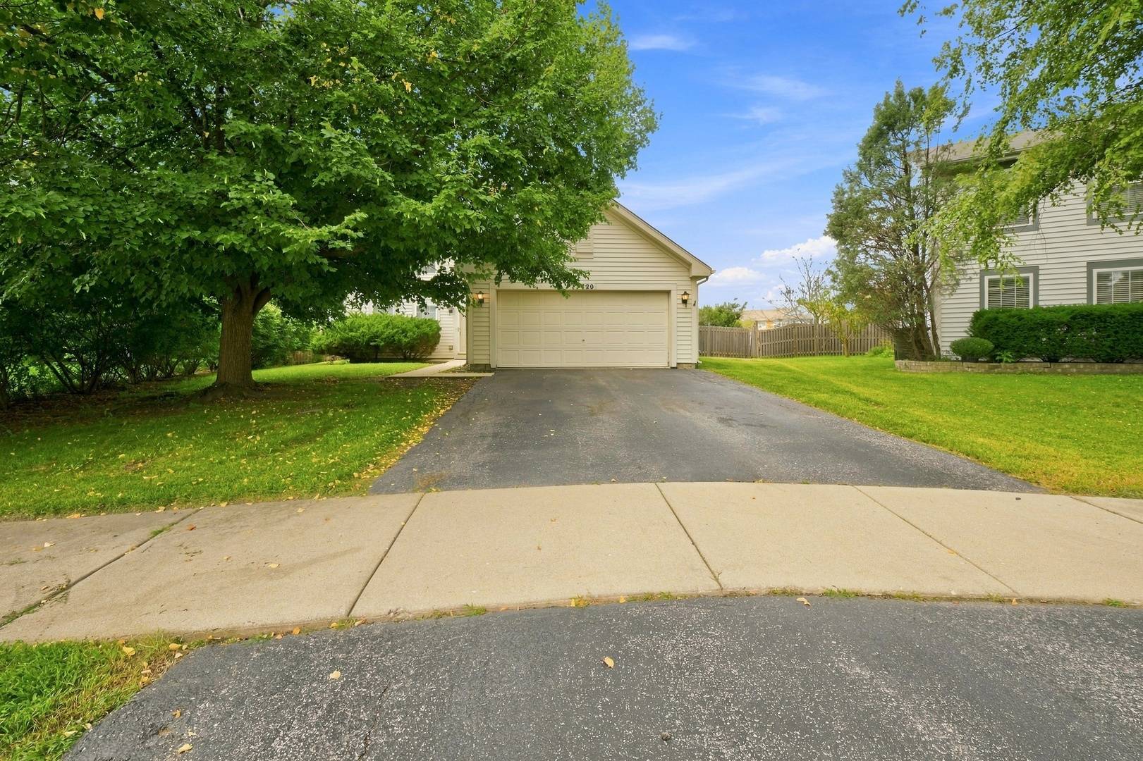 2420 Sisters CT, Naperville, IL 60564