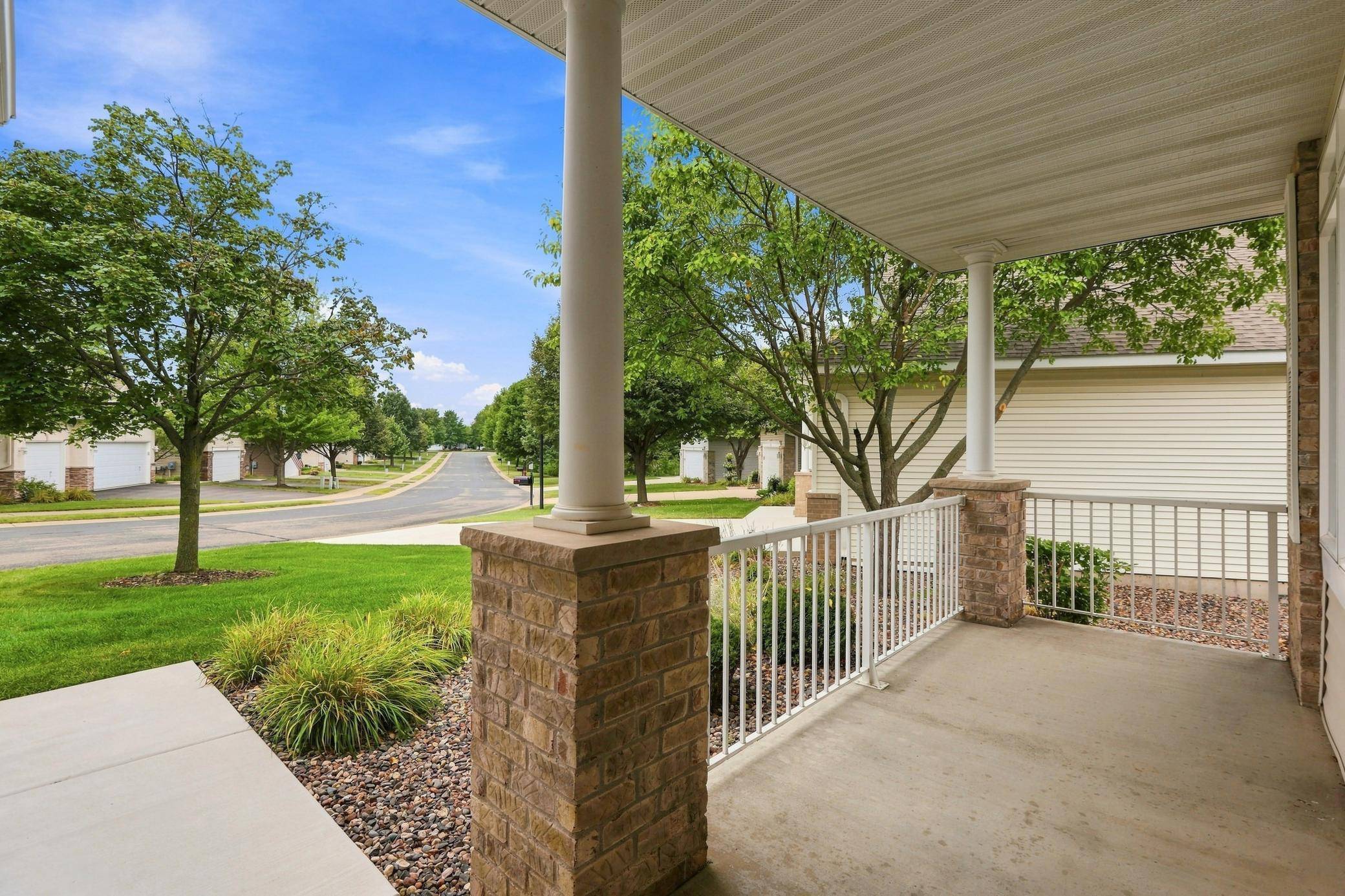 3721 Crossridge WAY, Rosemount, MN 55068
