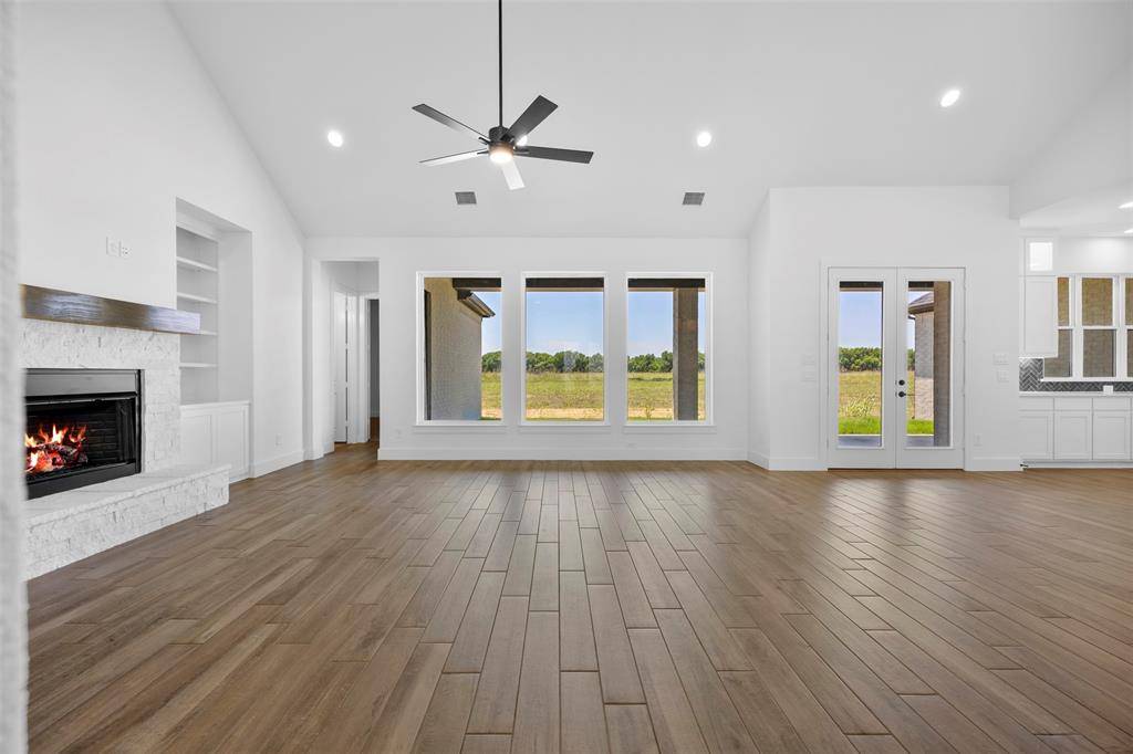 152 Aanya Lane, Waxahachie, TX 75165