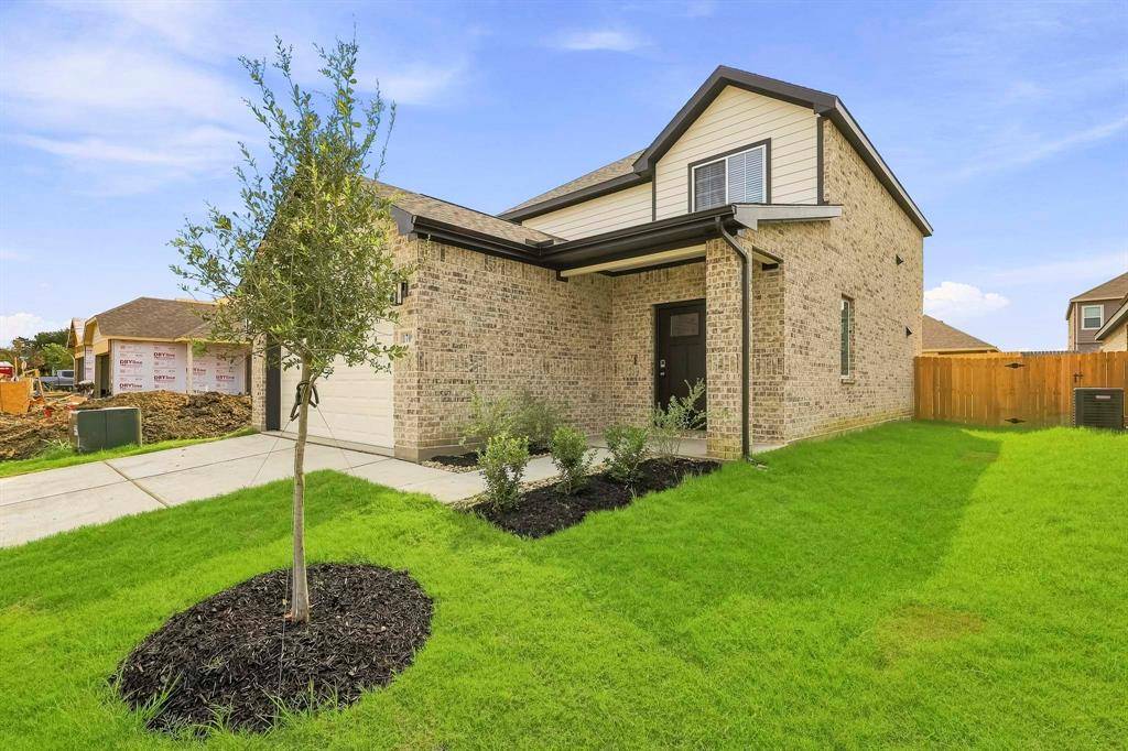 1709 Romans Road, Ennis, TX 75119
