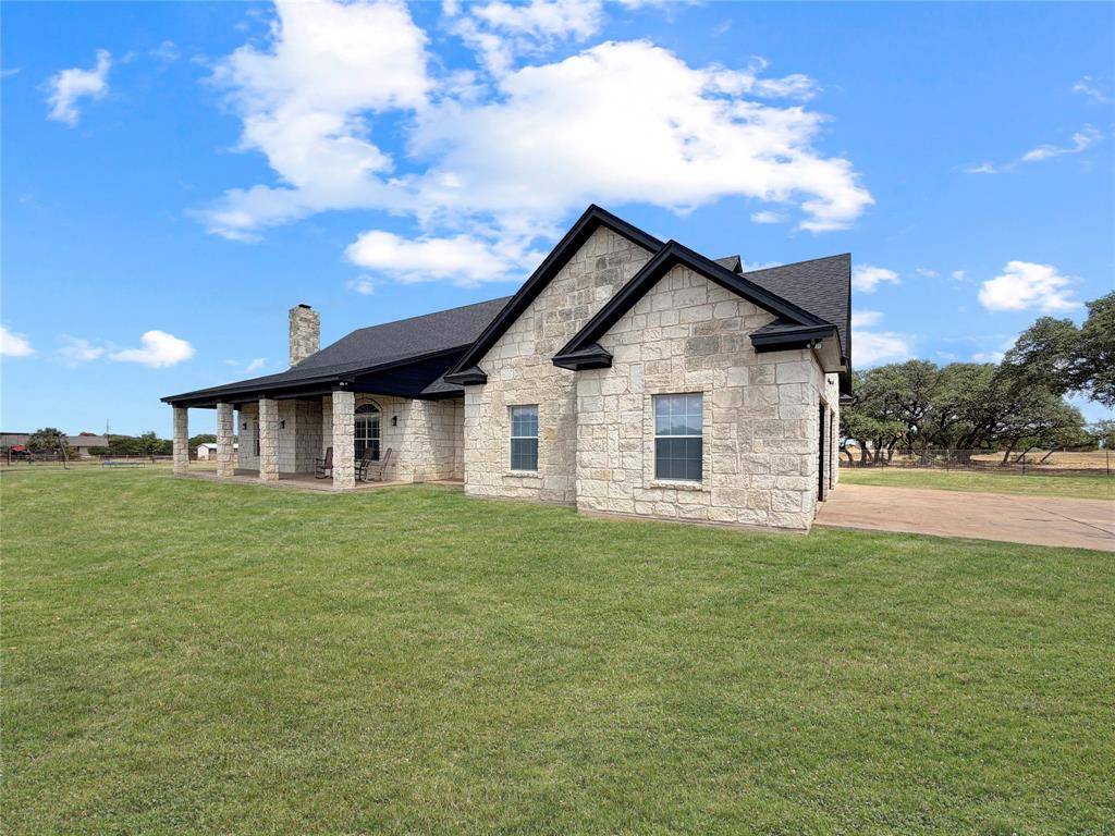 1008 Bosque Ridge Road, Crawford, TX 76638