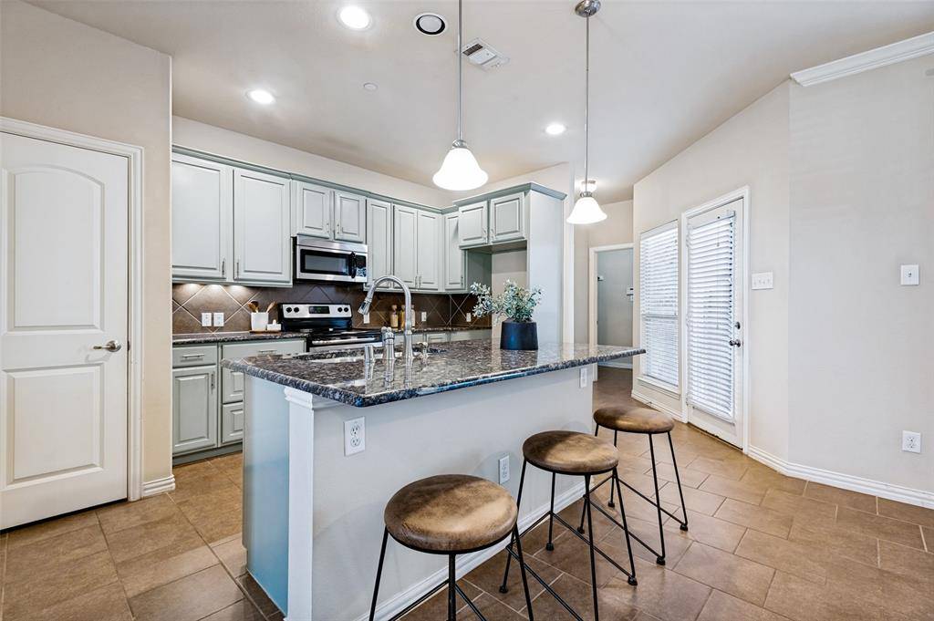 4916 Empire Way, Irving, TX 75038