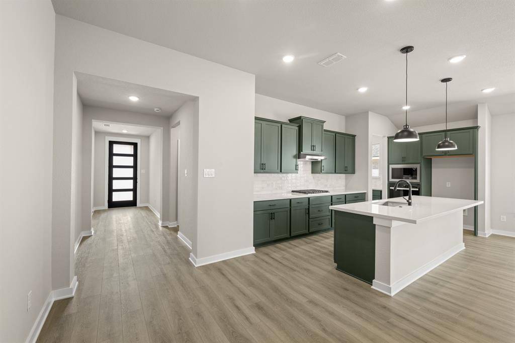 9113 Harrisburg Drive, Fort Worth, TX 76036