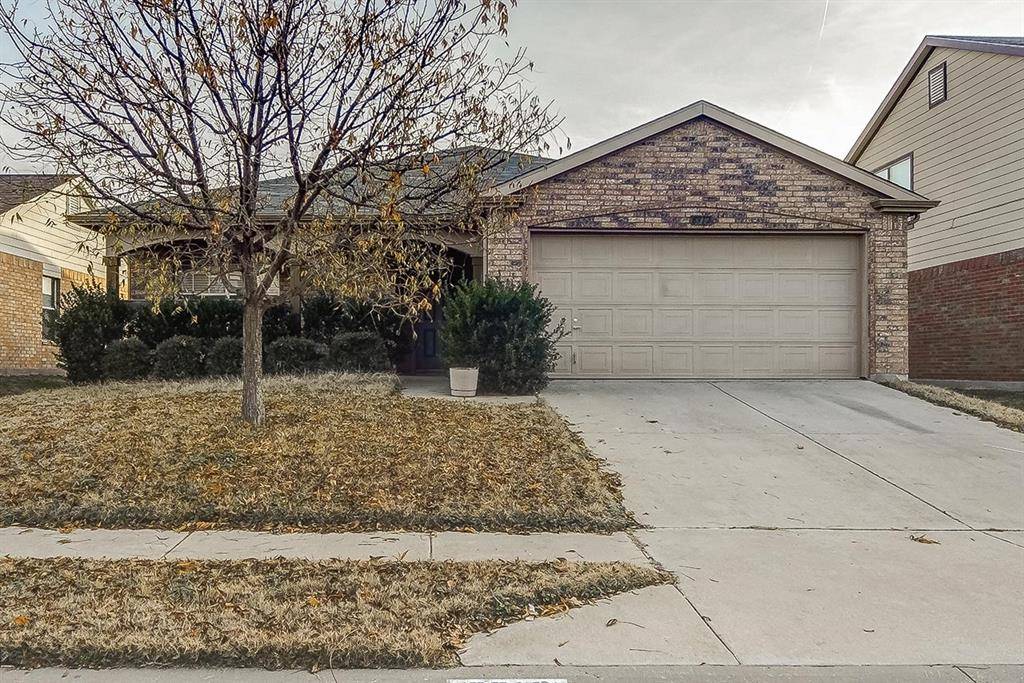 8912 Wagon Trail, Cross Roads, TX 76227