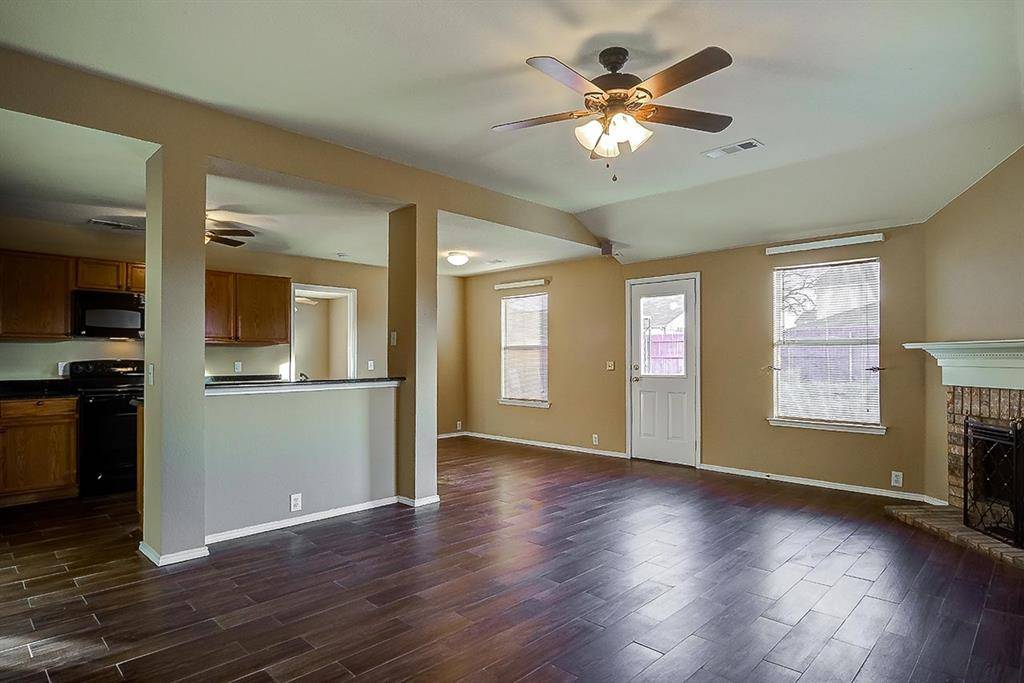 8912 Wagon Trail, Cross Roads, TX 76227