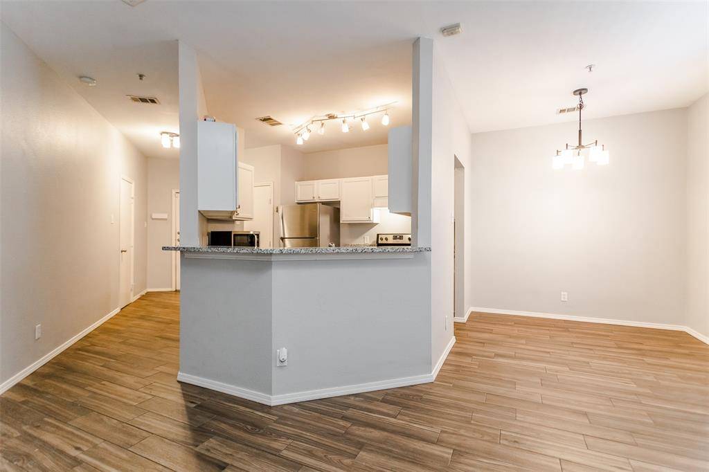 2825 Reagan Street, Dallas, TX 75219
