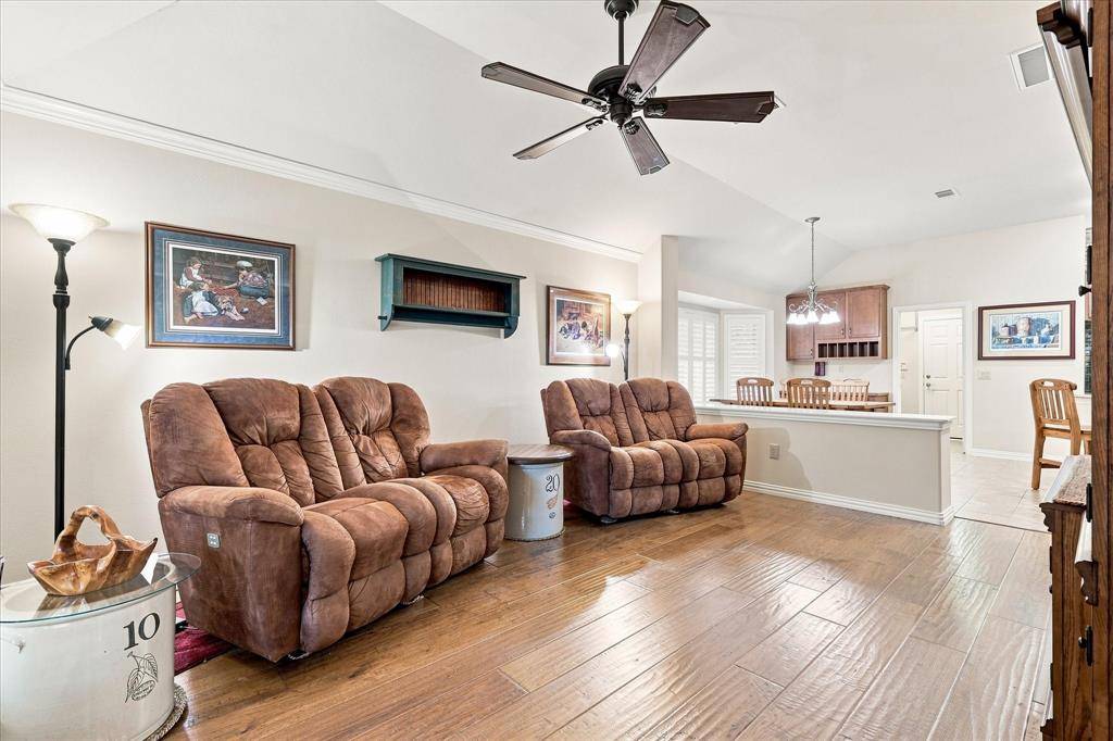 10512 Belvedere Drive, Denton, TX 76207