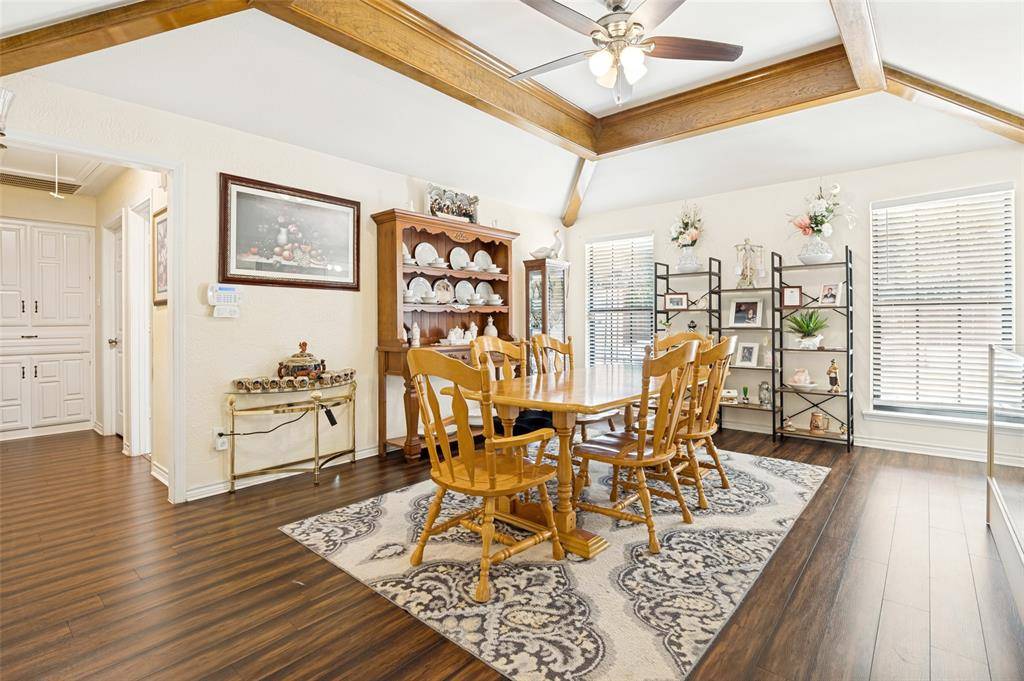 300 Monica Street, Glenn Heights, TX 75154